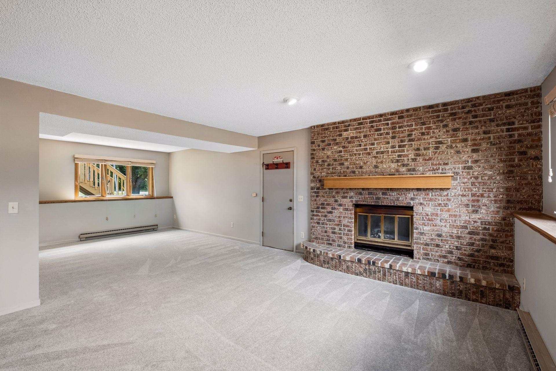 View of Residential at 1790 Crestridge Lane, Eagan MN 55122, Eagan (22 of 31) - Mike Wilen | Minnesota Team Real Estate