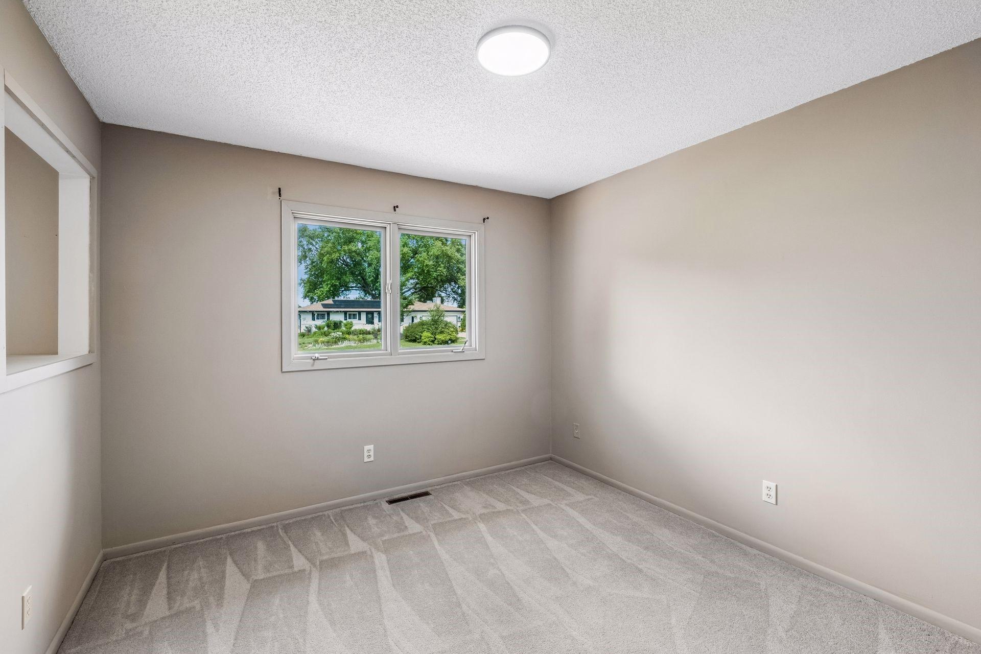 View of Residential at 1790 Crestridge Lane, Eagan MN 55122, Eagan (15 of 31) - Mike Wilen | Minnesota Team Real Estate
