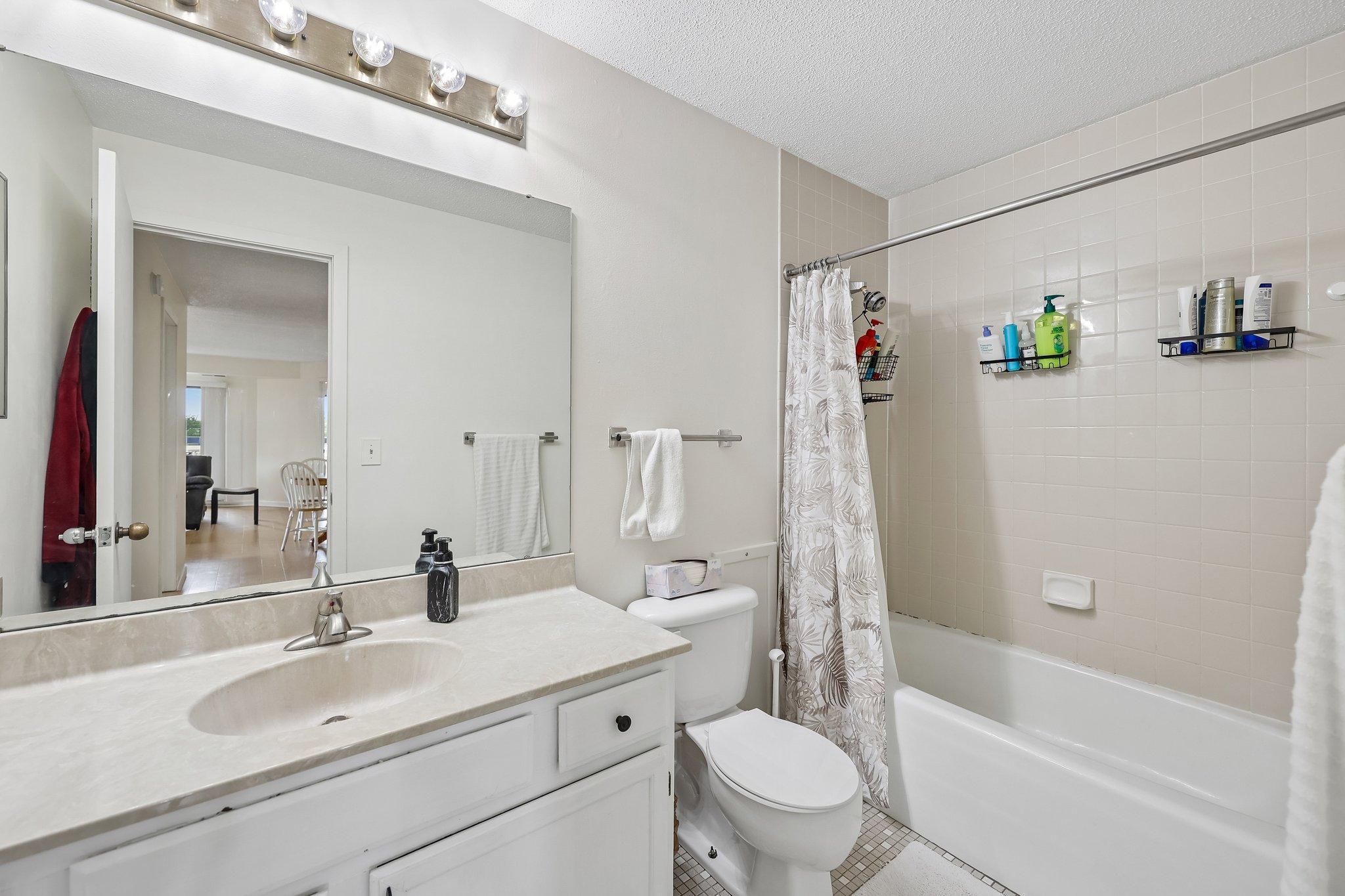 View of Residential at 2885 Knox Avenue #707, Minneapolis MN 55408, Minneapolis (14 of 18) - Mike Wilen | Minnesota Team Real Estate