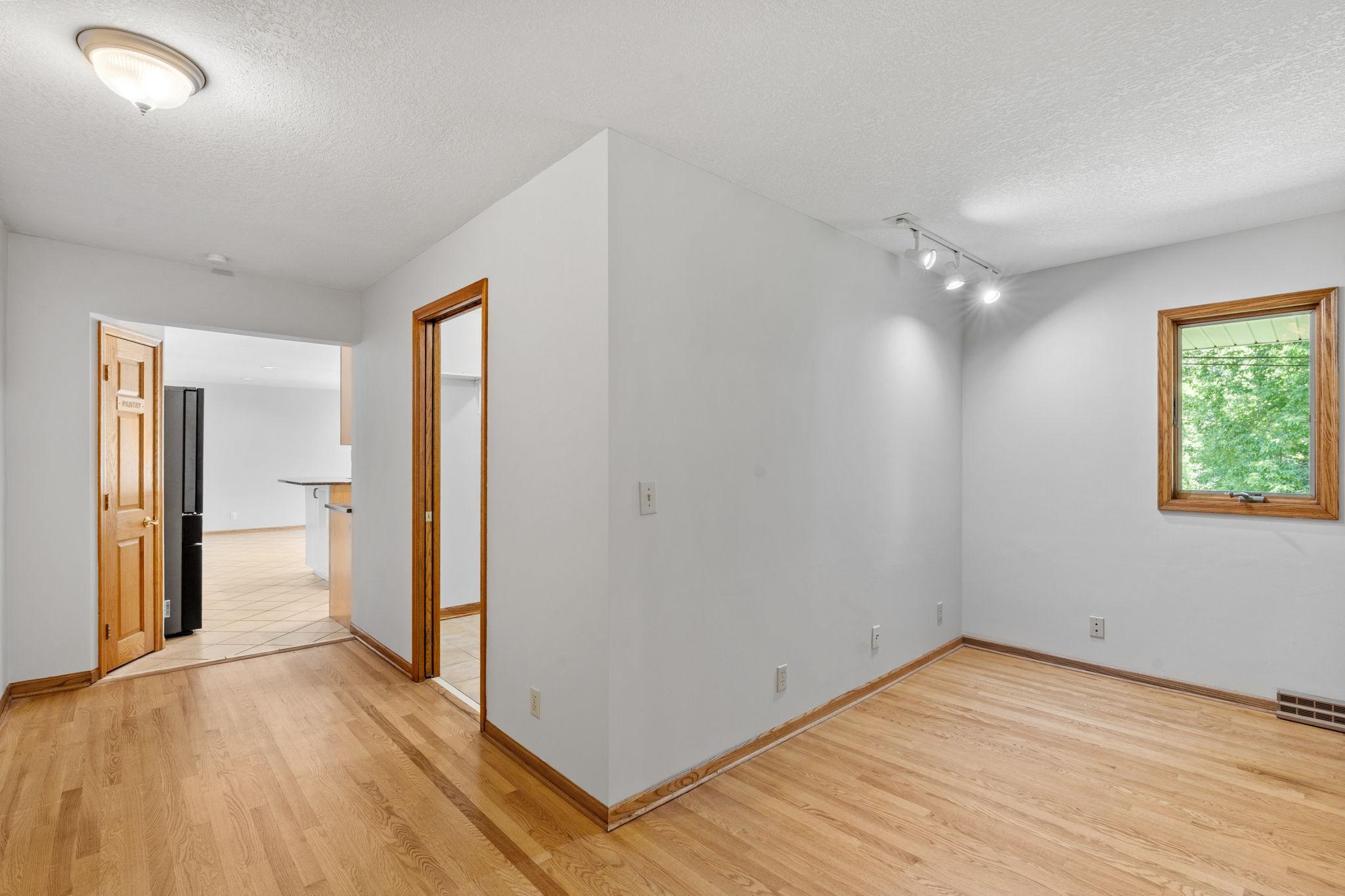 View of Residential at 5010 Diane Drive, Minnetonka MN 55343, Minnetonka (38 of 72) - Mike Wilen | Minnesota Team Real Estate
