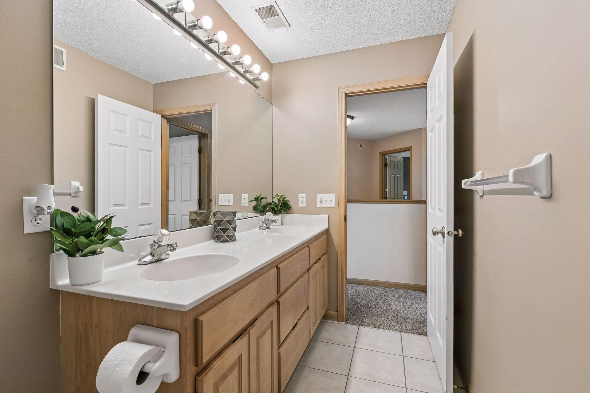 View of Residential at 10577 Alamo Street, Blaine MN 55449, Blaine (40 of 101) - Mike Wilen | Minnesota Team Real Estate