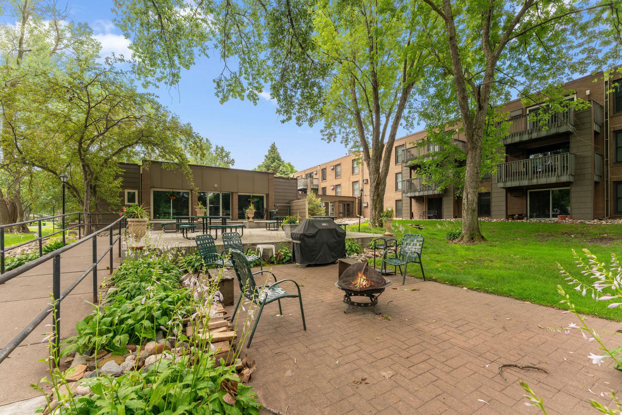 View of Residential at 2800 Hamline Avenue #216, Roseville MN 55113, Roseville (22 of 30) - Mike Wilen | Minnesota Team Real Estate