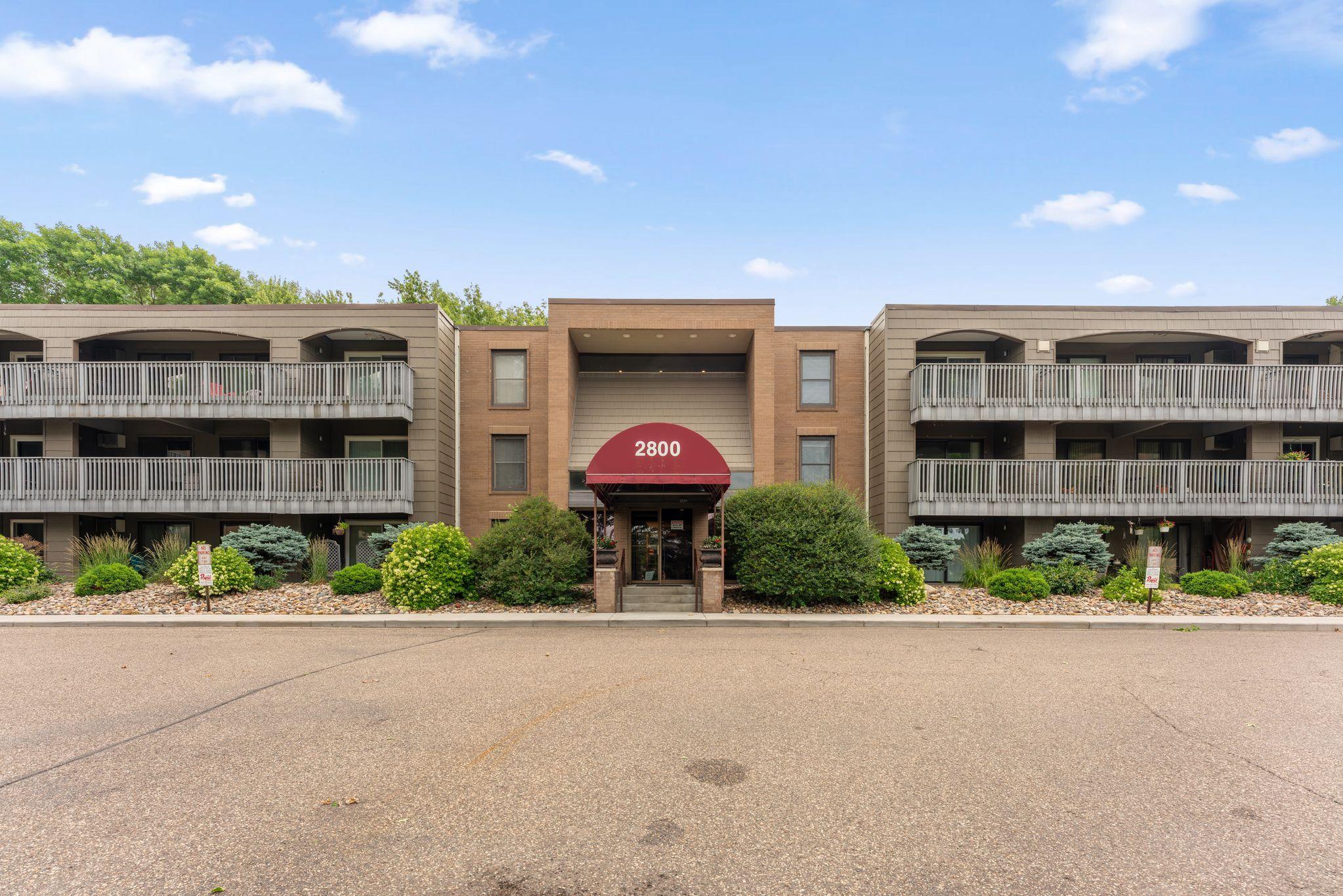 View of Residential at 2800 Hamline Avenue #216, Roseville MN 55113, Roseville (20 of 30) - Mike Wilen | Minnesota Team Real Estate