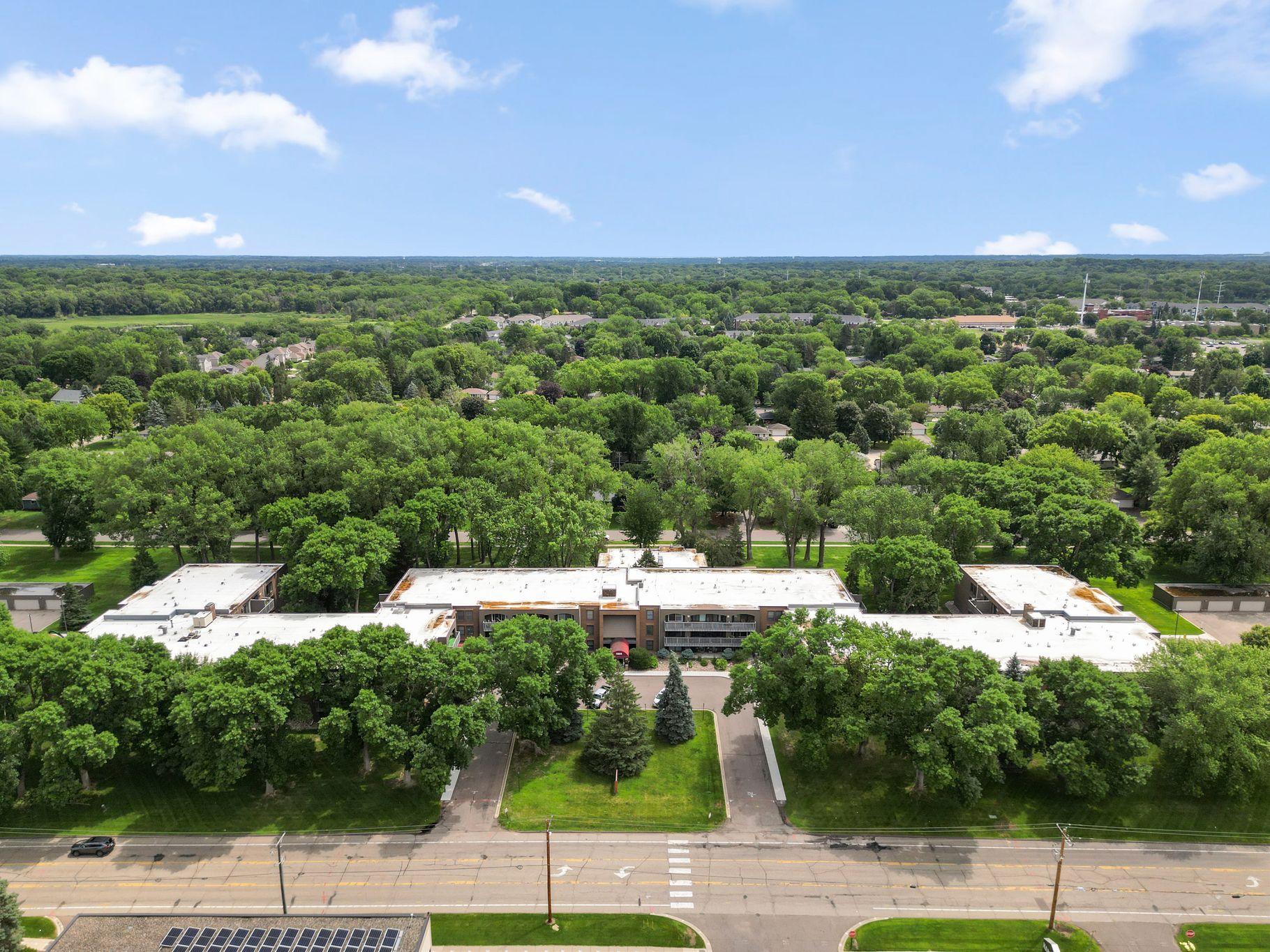View of Residential at 2800 Hamline Avenue #216, Roseville MN 55113, Roseville (28 of 30) - Mike Wilen | Minnesota Team Real Estate