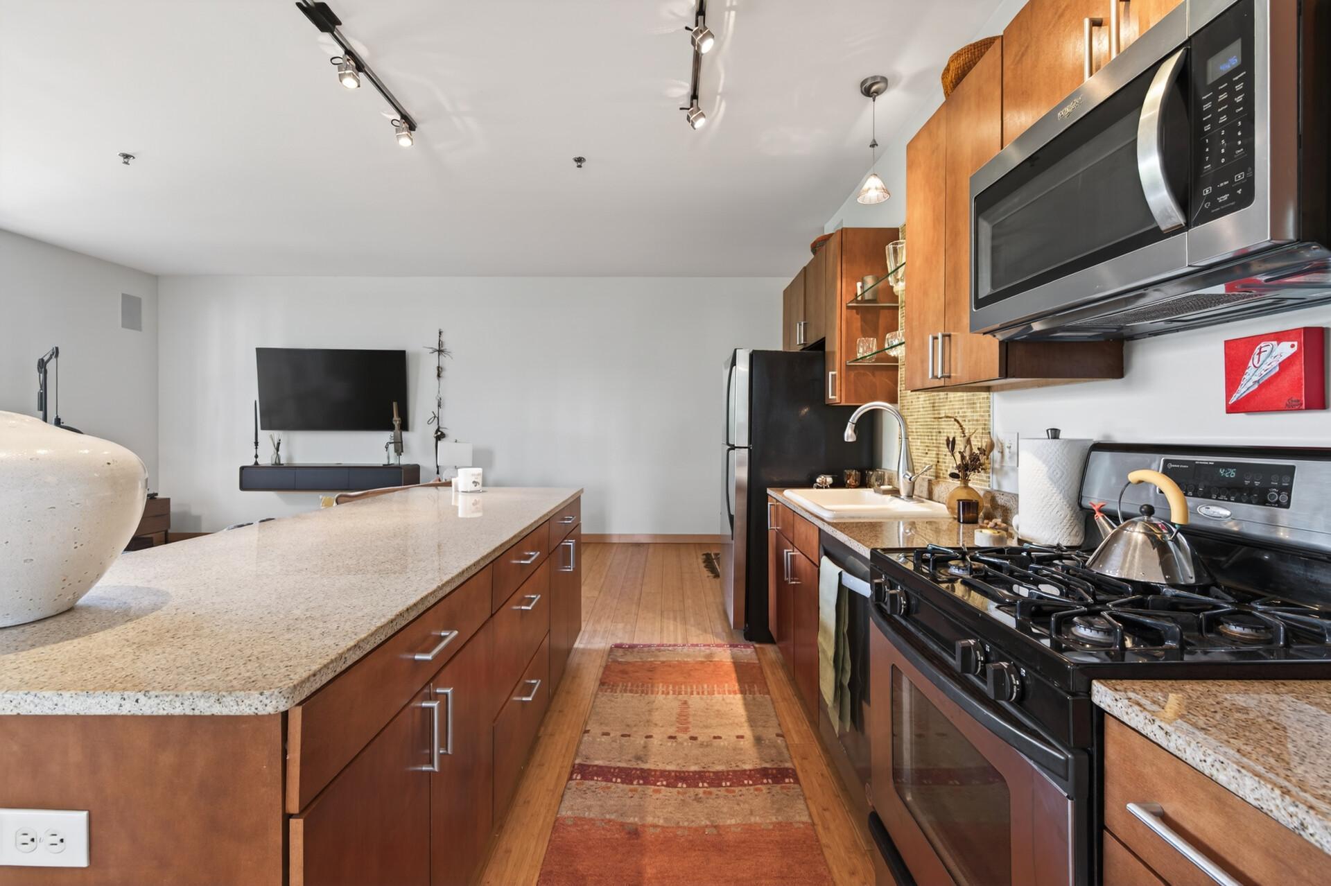 View of Residential at 521 2nd Street #301, Minneapolis MN 55414, Minneapolis (11 of 29) - Mike Wilen | Minnesota Team Real Estate