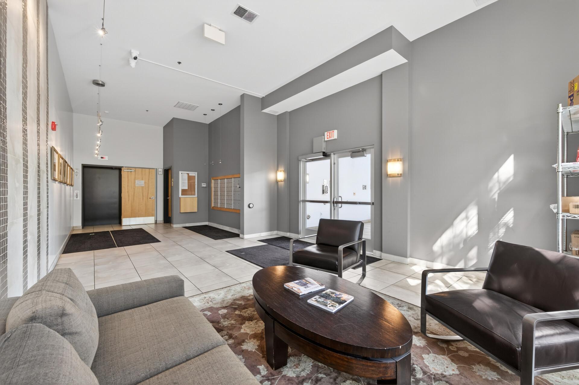View of Residential at 521 2nd Street #301, Minneapolis MN 55414, Minneapolis (26 of 29) - Mike Wilen | Minnesota Team Real Estate