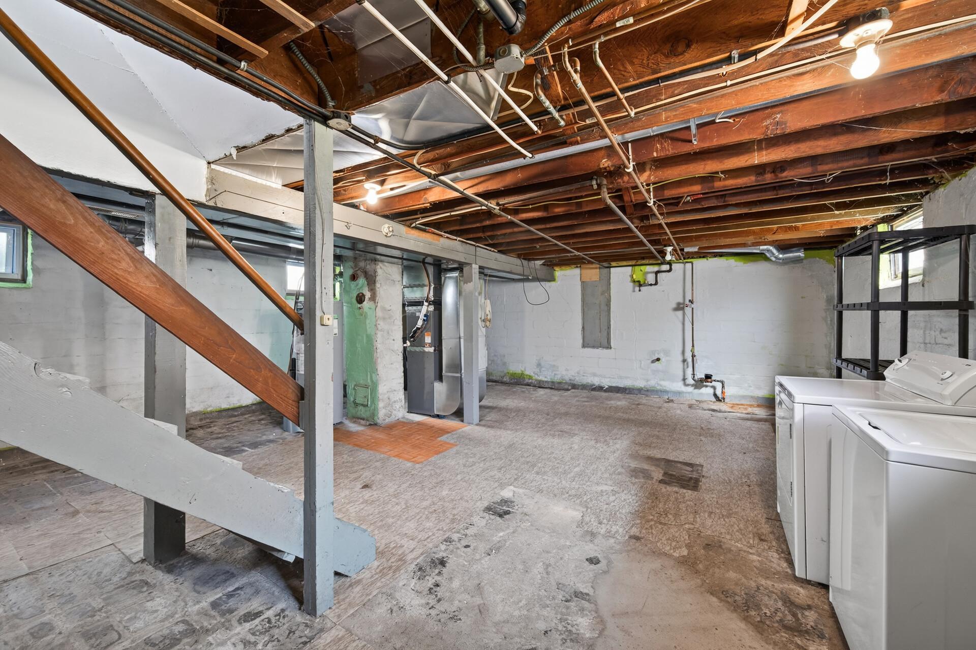 View of Residential at 4807 Bryant Avenue, Minneapolis MN 55430, Minneapolis (24 of 39) - Mike Wilen | Minnesota Team Real Estate