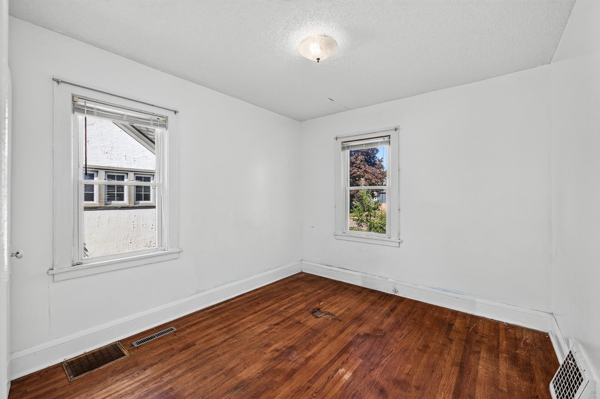 View of Residential at 4807 Bryant Avenue, Minneapolis MN 55430, Minneapolis (15 of 39) - Mike Wilen | Minnesota Team Real Estate
