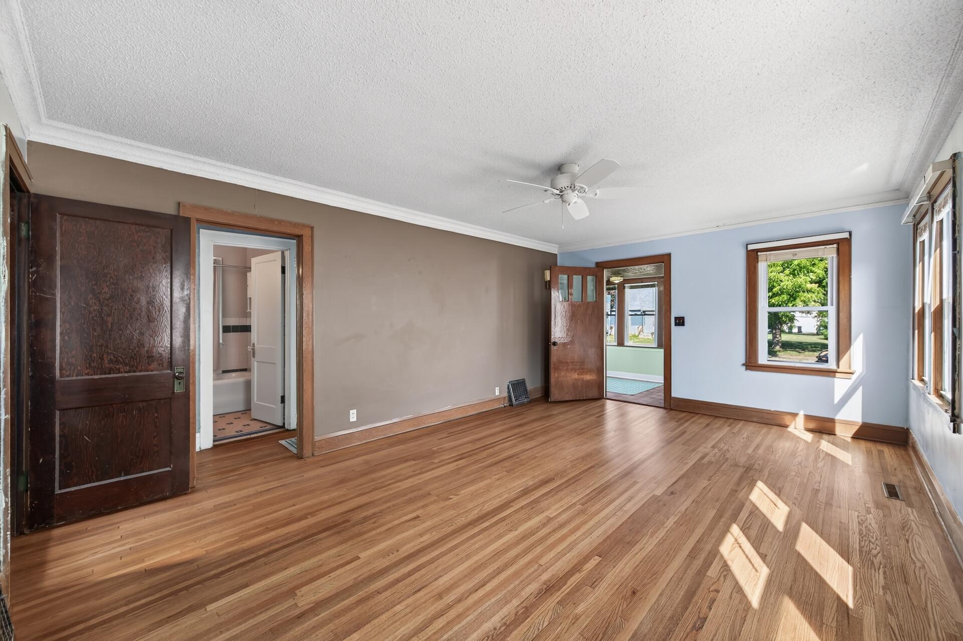 View of Residential at 4807 Bryant Avenue, Minneapolis MN 55430, Minneapolis (8 of 39) - Mike Wilen | Minnesota Team Real Estate