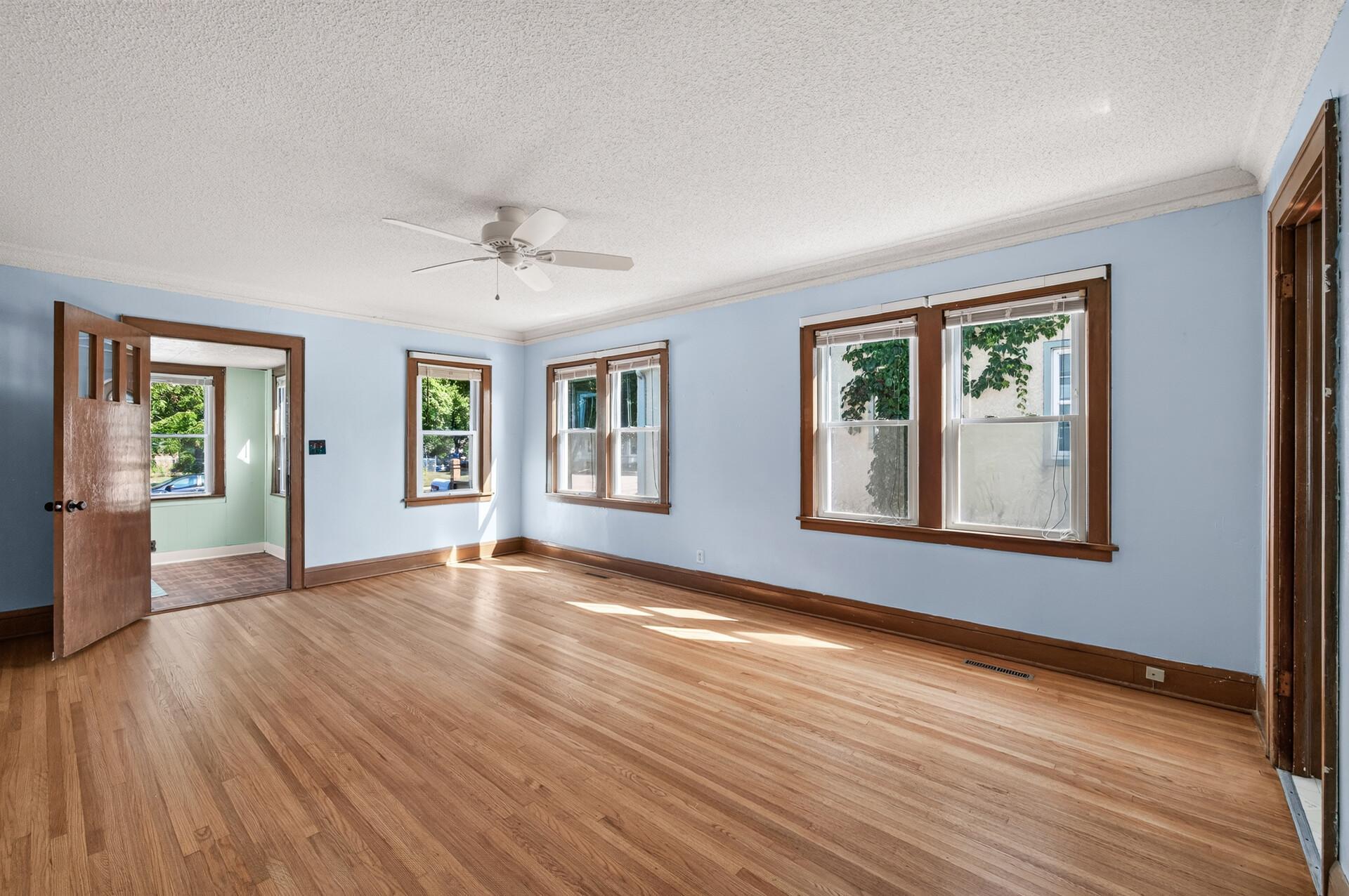 View of Residential at 4807 Bryant Avenue, Minneapolis MN 55430, Minneapolis (7 of 39) - Mike Wilen | Minnesota Team Real Estate