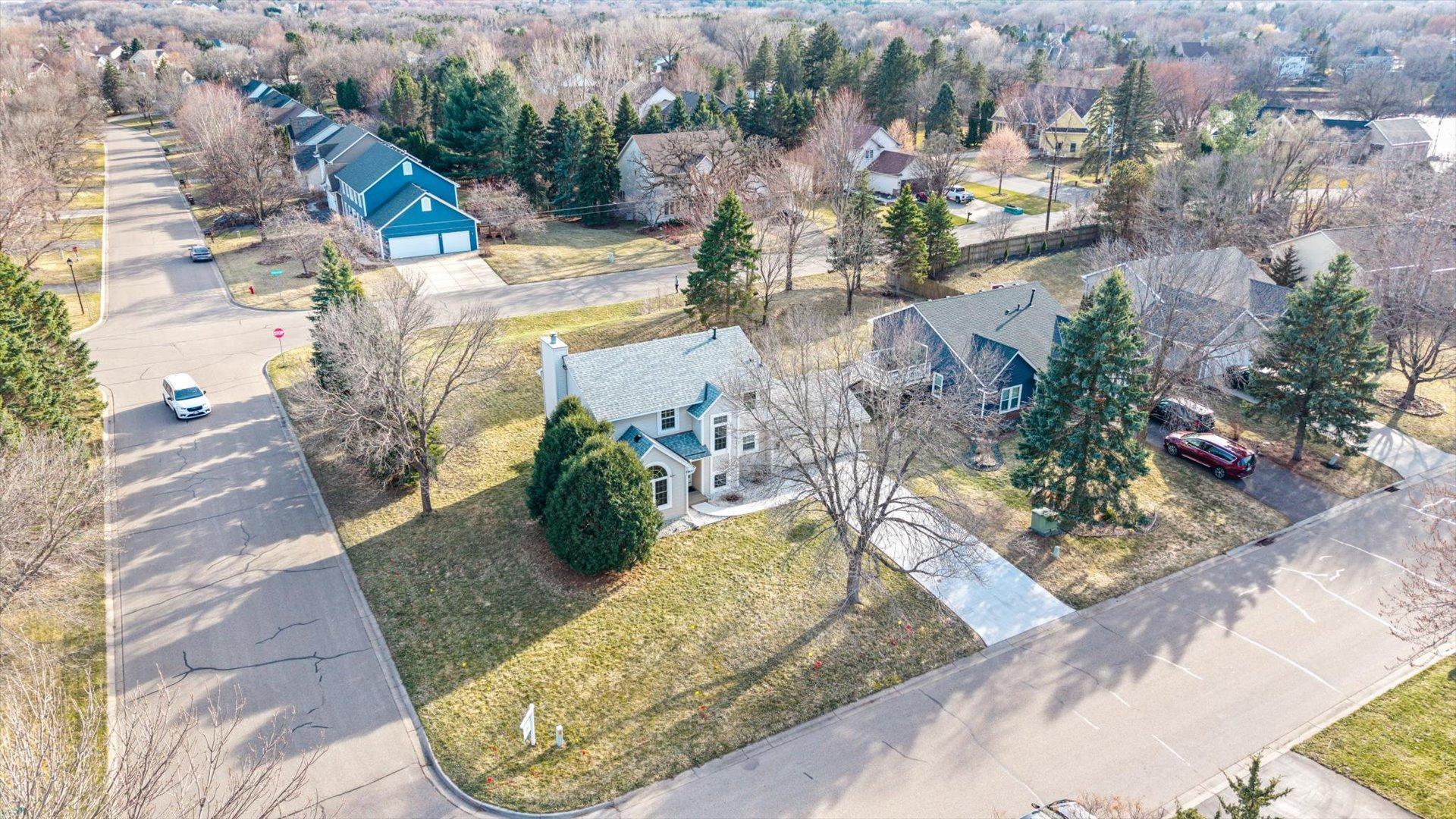 View of Residential at 952 Moonlight Drive, Woodbury MN 55125, Woodbury (29 of 33) - Mike Wilen | Minnesota Team Real Estate