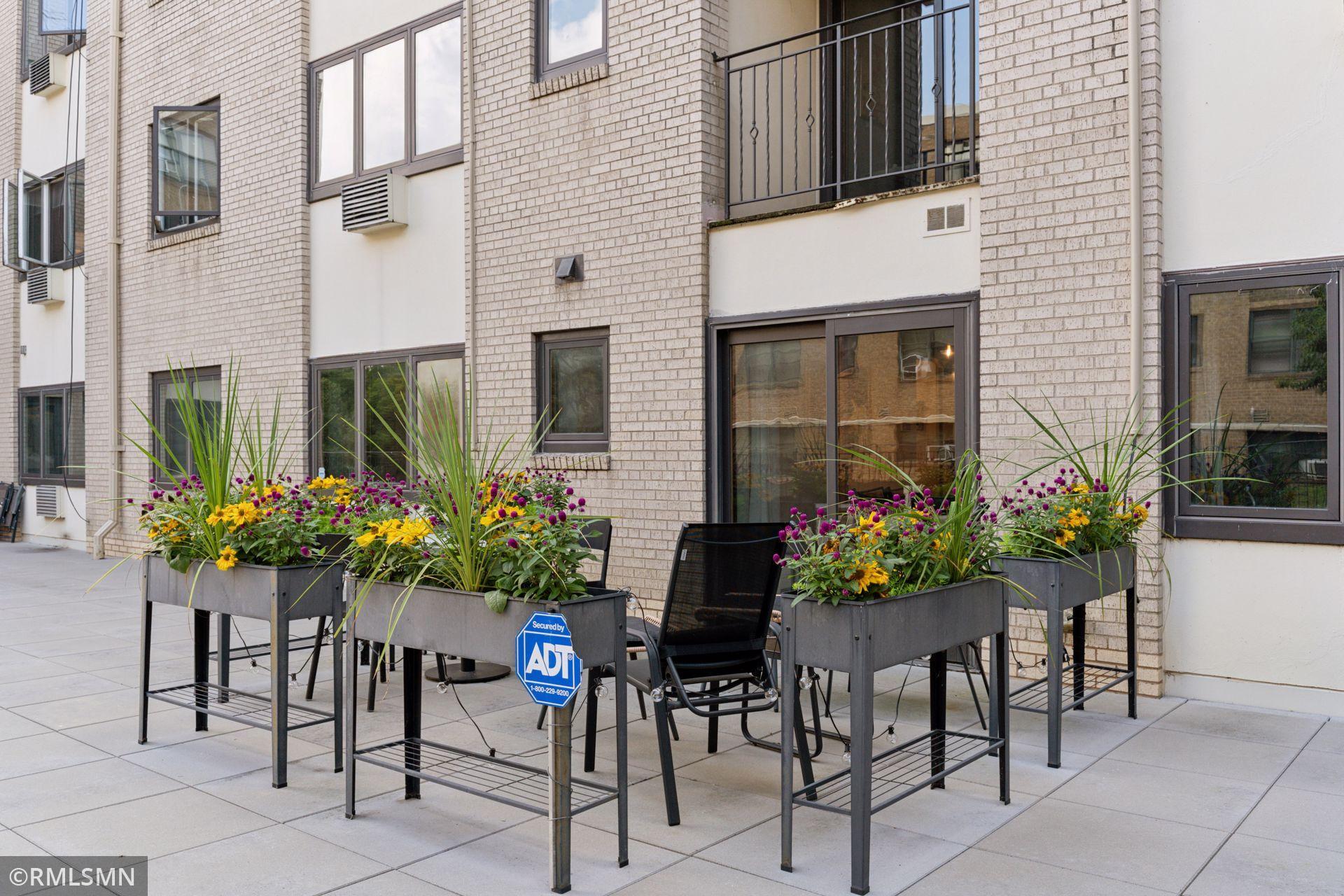 View of Residential at 2928 Dean Parkway #2I, Minneapolis MN 55416, Minneapolis (30 of 38) - Mike Wilen | Minnesota Team Real Estate