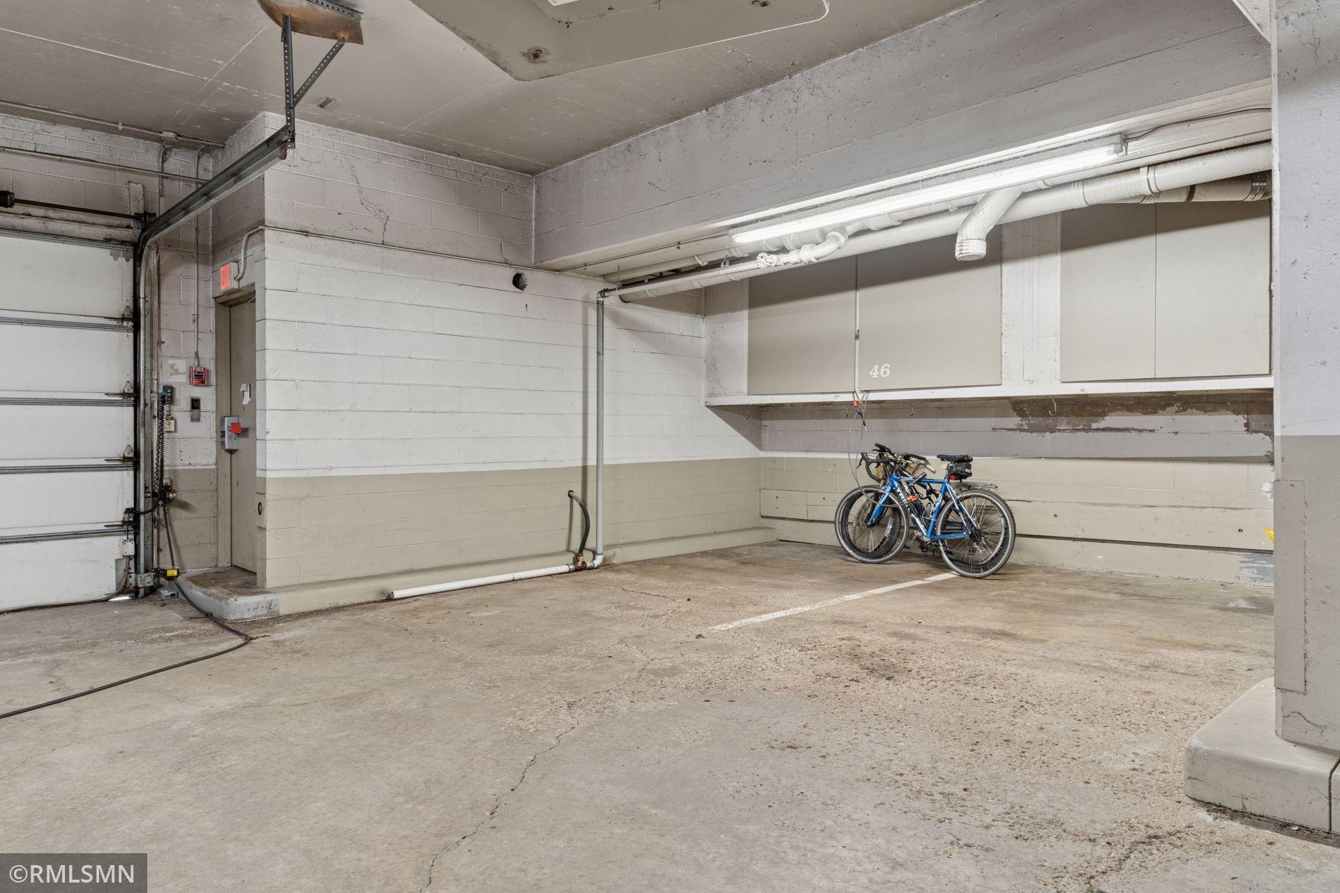 View of Residential at 2928 Dean Parkway #2I, Minneapolis MN 55416, Minneapolis (37 of 38) - Mike Wilen | Minnesota Team Real Estate