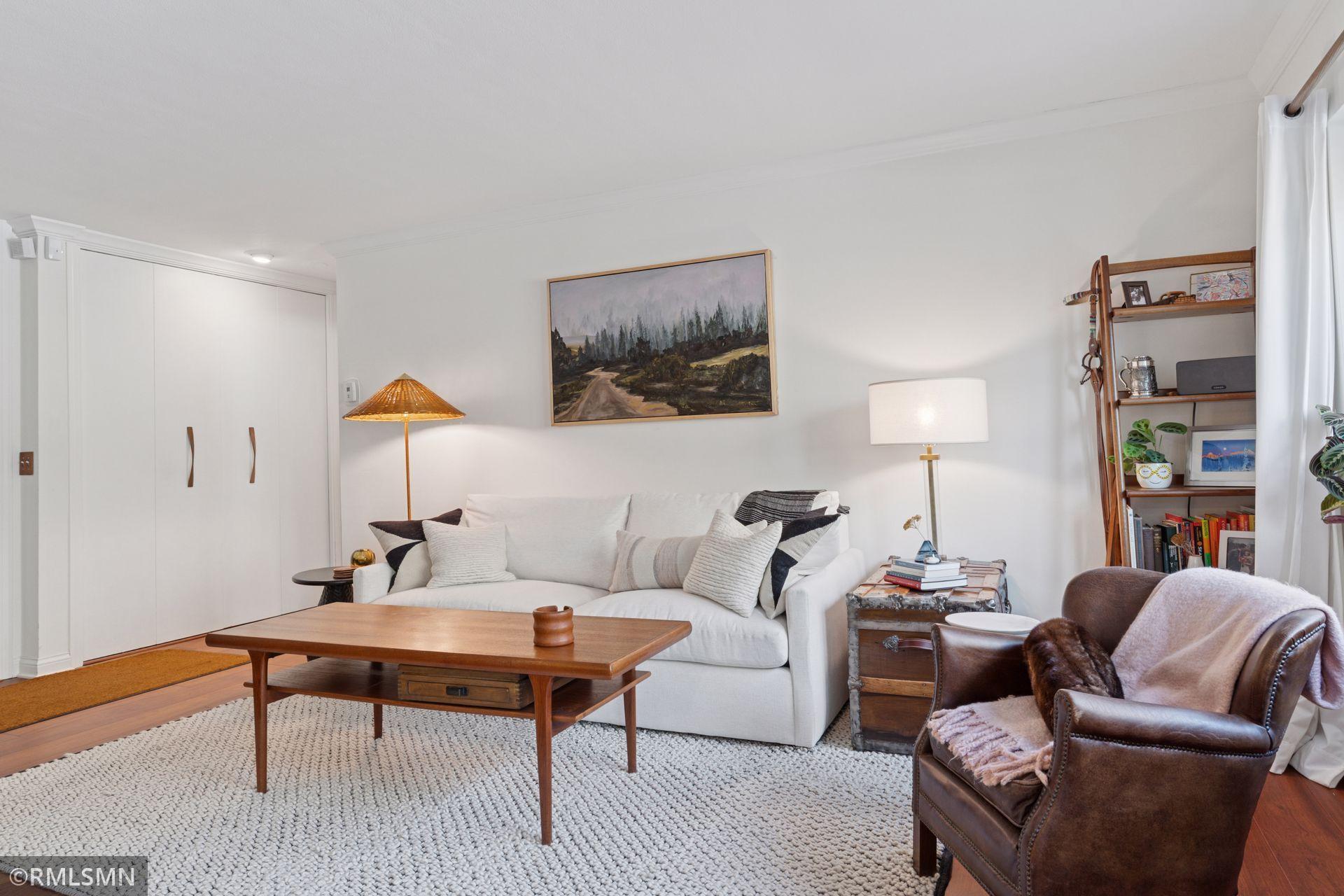 View of Residential at 2928 Dean Parkway #2I, Minneapolis MN 55416, Minneapolis (5 of 38) - Mike Wilen | Minnesota Team Real Estate