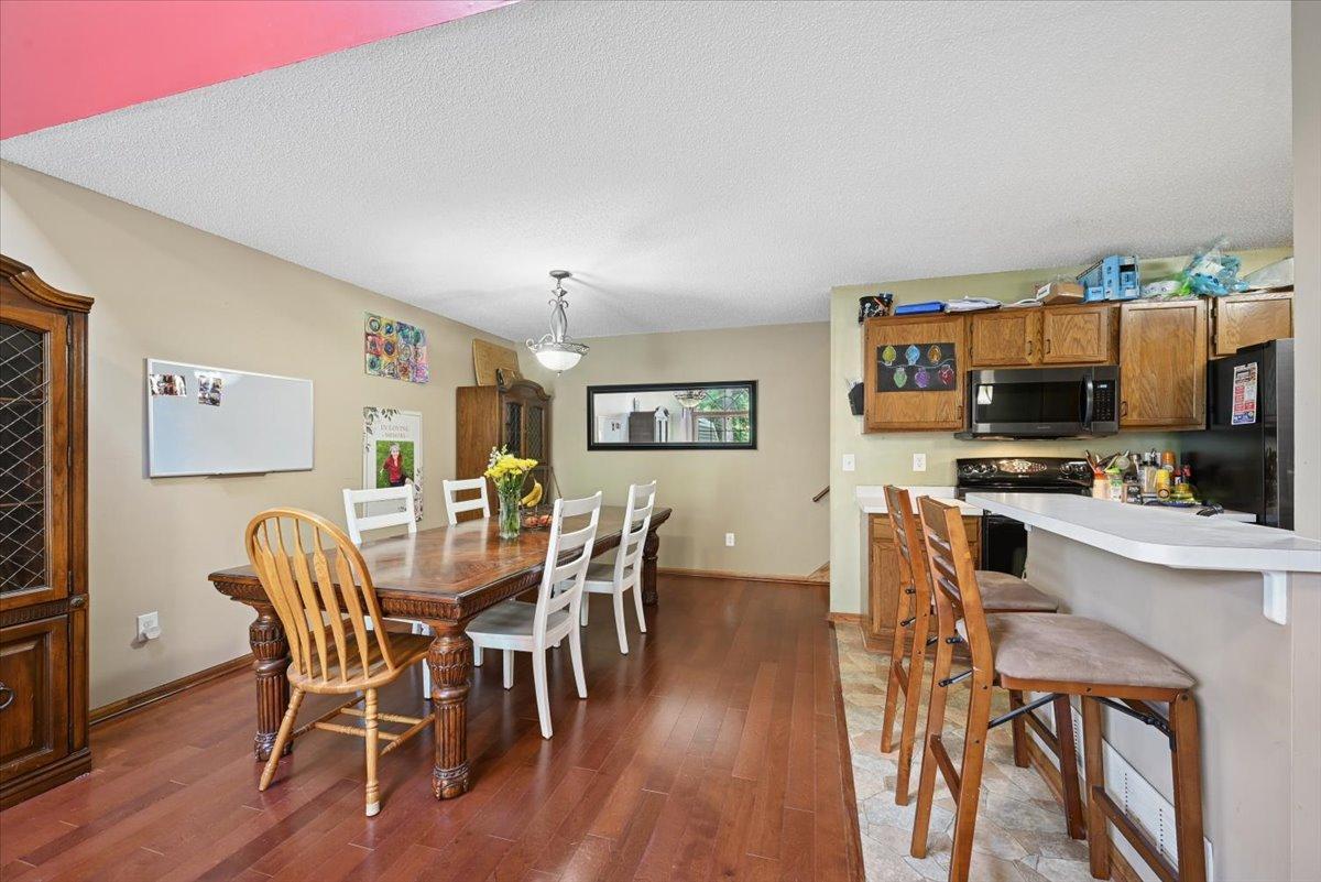 View of Residential at 102 Primrose Court, Vadnais Heights MN 55127, Vadnais Heights (5 of 16) - Mike Wilen | Minnesota Team Real Estate