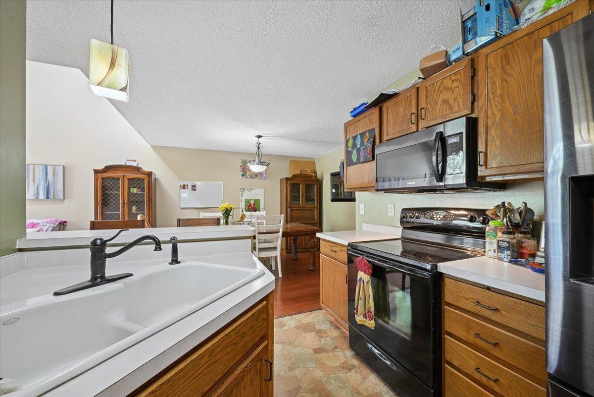 View of Residential at 102 Primrose Court, Vadnais Heights MN 55127, Vadnais Heights (8 of 16) - Mike Wilen | Minnesota Team Real Estate