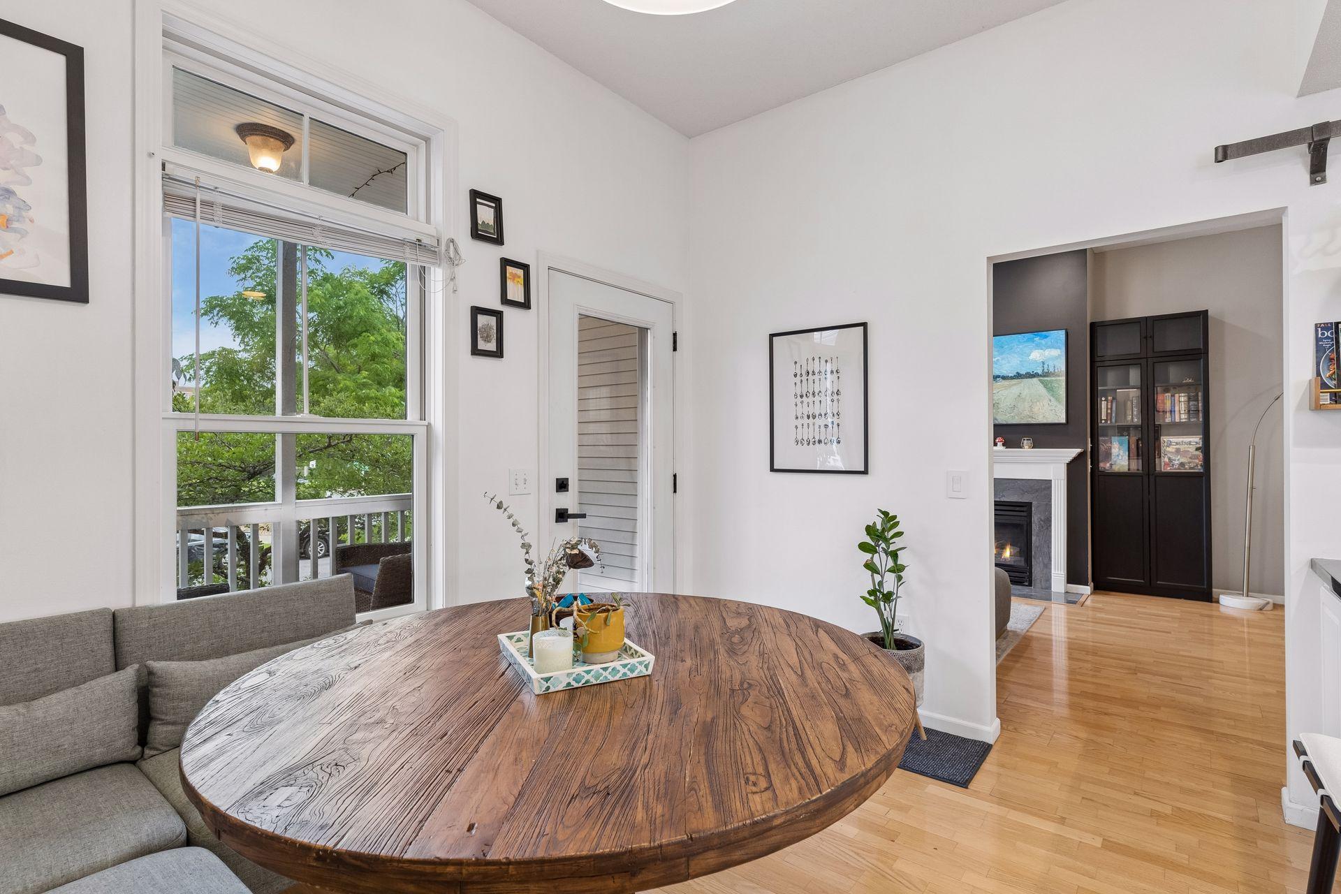 View of Residential at 724 25th Street, Minneapolis MN 55404, Minneapolis (13 of 37) - Mike Wilen | Minnesota Team Real Estate