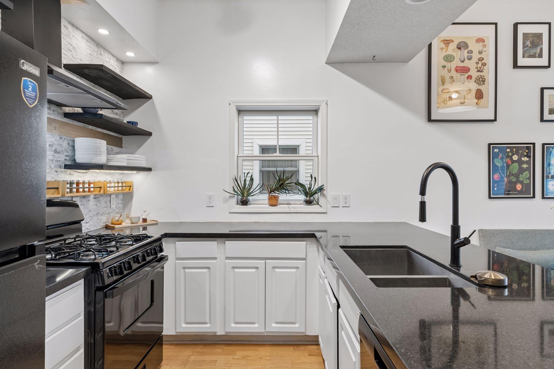 View of Residential at 724 25th Street, Minneapolis MN 55404, Minneapolis (9 of 37) - Mike Wilen | Minnesota Team Real Estate