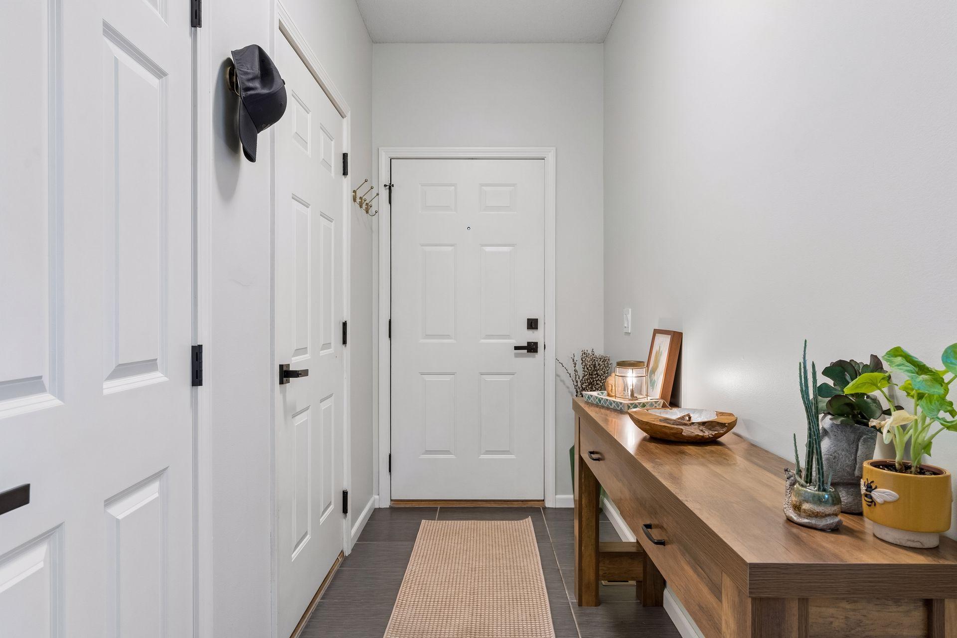 View of Residential at 724 25th Street, Minneapolis MN 55404, Minneapolis (31 of 37) - Mike Wilen | Minnesota Team Real Estate