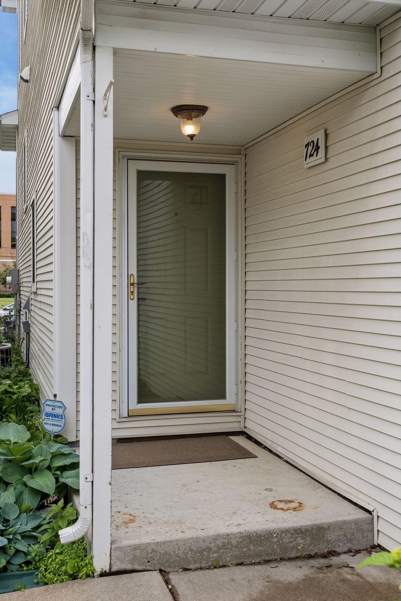View of Residential at 724 25th Street, Minneapolis MN 55404, Minneapolis (3 of 37) - Mike Wilen | Minnesota Team Real Estate
