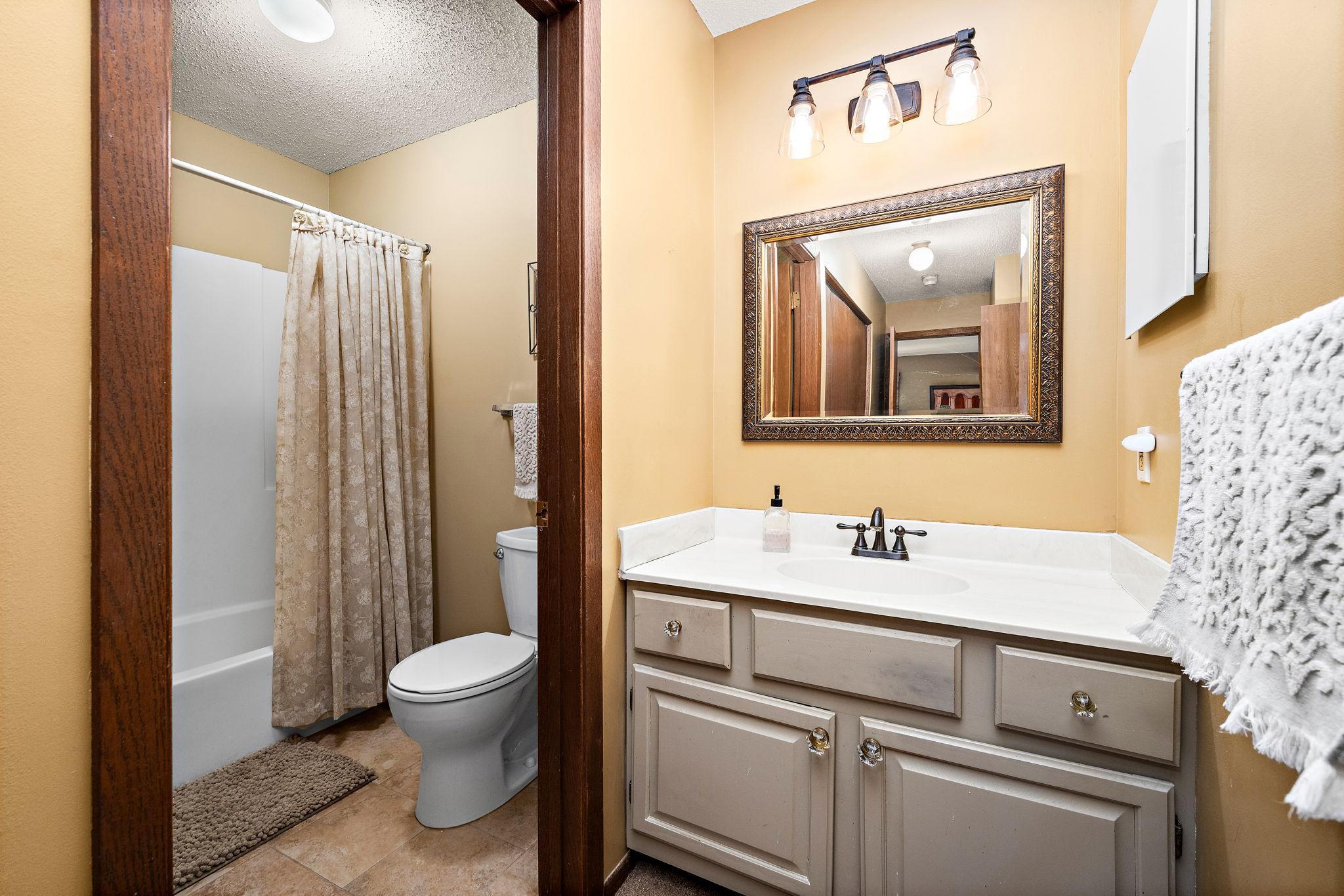 View of Residential at 10451 Greenbrier Road #318, Minnetonka MN 55305, Minnetonka (15 of 27) - Mike Wilen | Minnesota Team Real Estate
