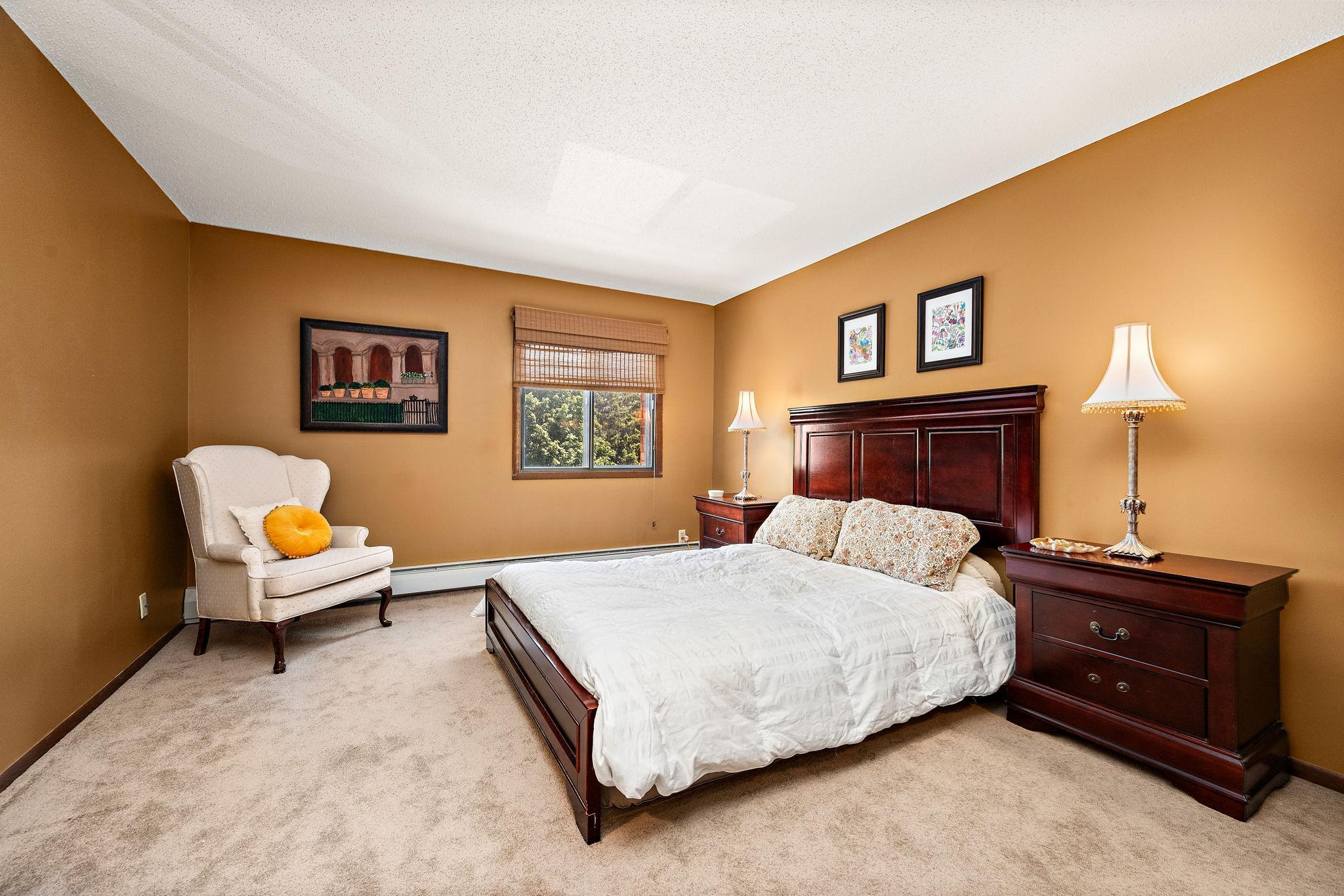 View of Residential at 10451 Greenbrier Road #318, Minnetonka MN 55305, Minnetonka (12 of 27) - Mike Wilen | Minnesota Team Real Estate