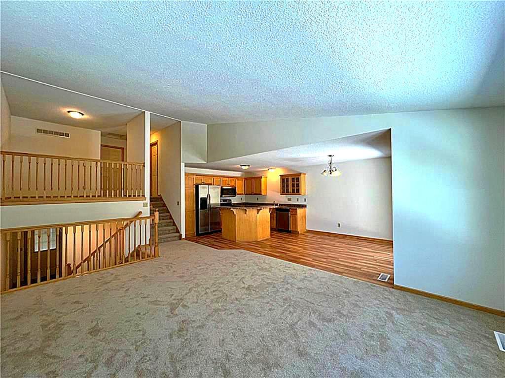 View of Residential at 1875 Garden Way, Saint Paul MN 55119, Saint Paul (2 of 11) - Mike Wilen | Minnesota Team Real Estate