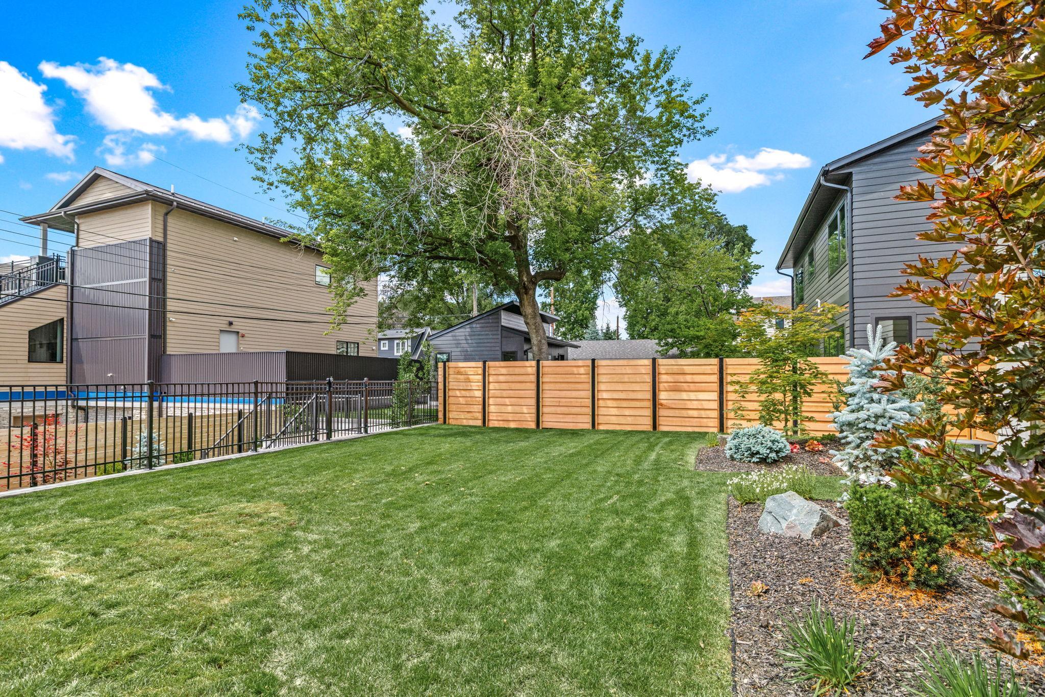 View of Residential at 6136 Oaklawn Avenue, Edina MN 55424, Edina (46 of 59) - Mike Wilen | Minnesota Team Real Estate