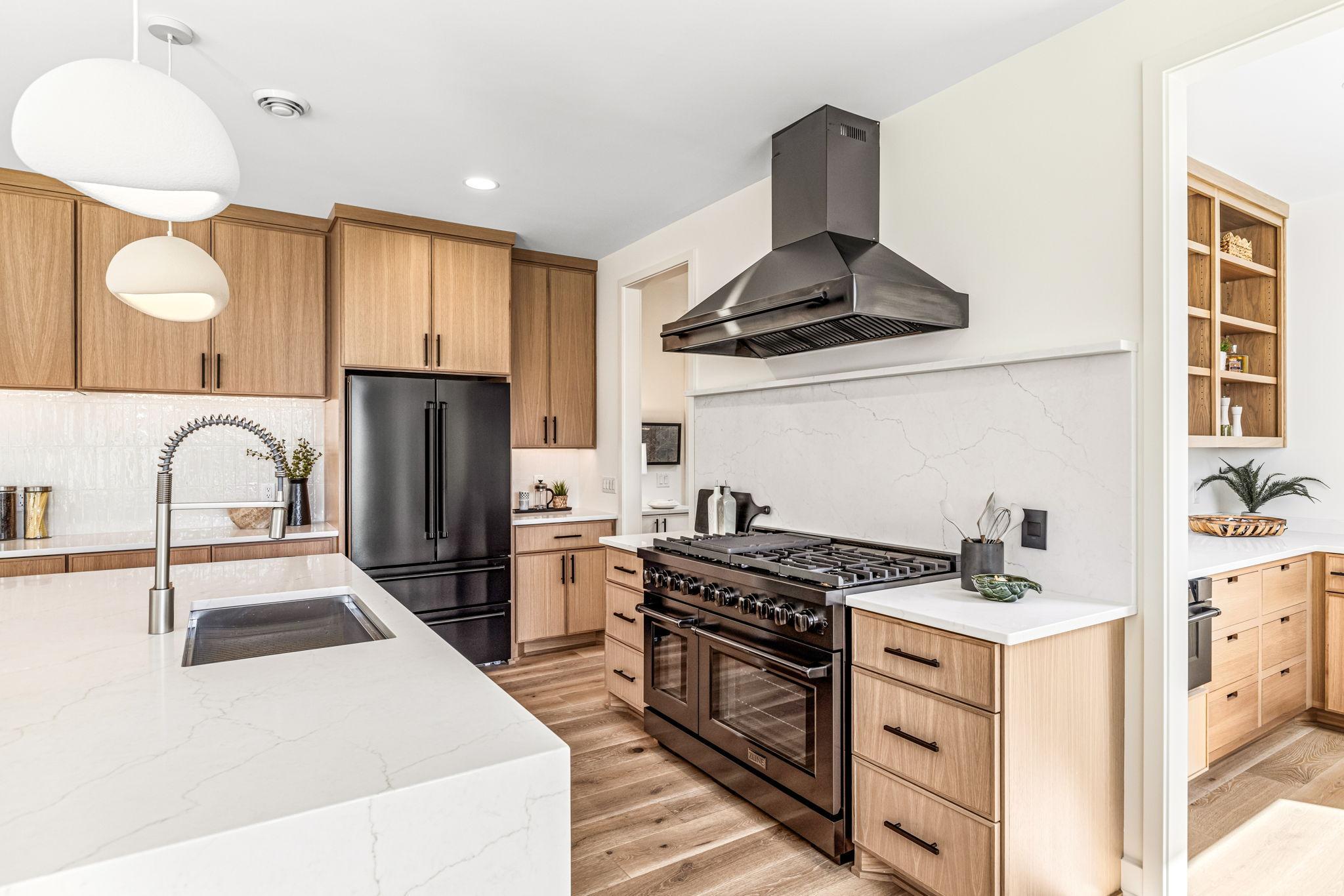 View of Residential at 6136 Oaklawn Avenue, Edina MN 55424, Edina (14 of 59) - Mike Wilen | Minnesota Team Real Estate