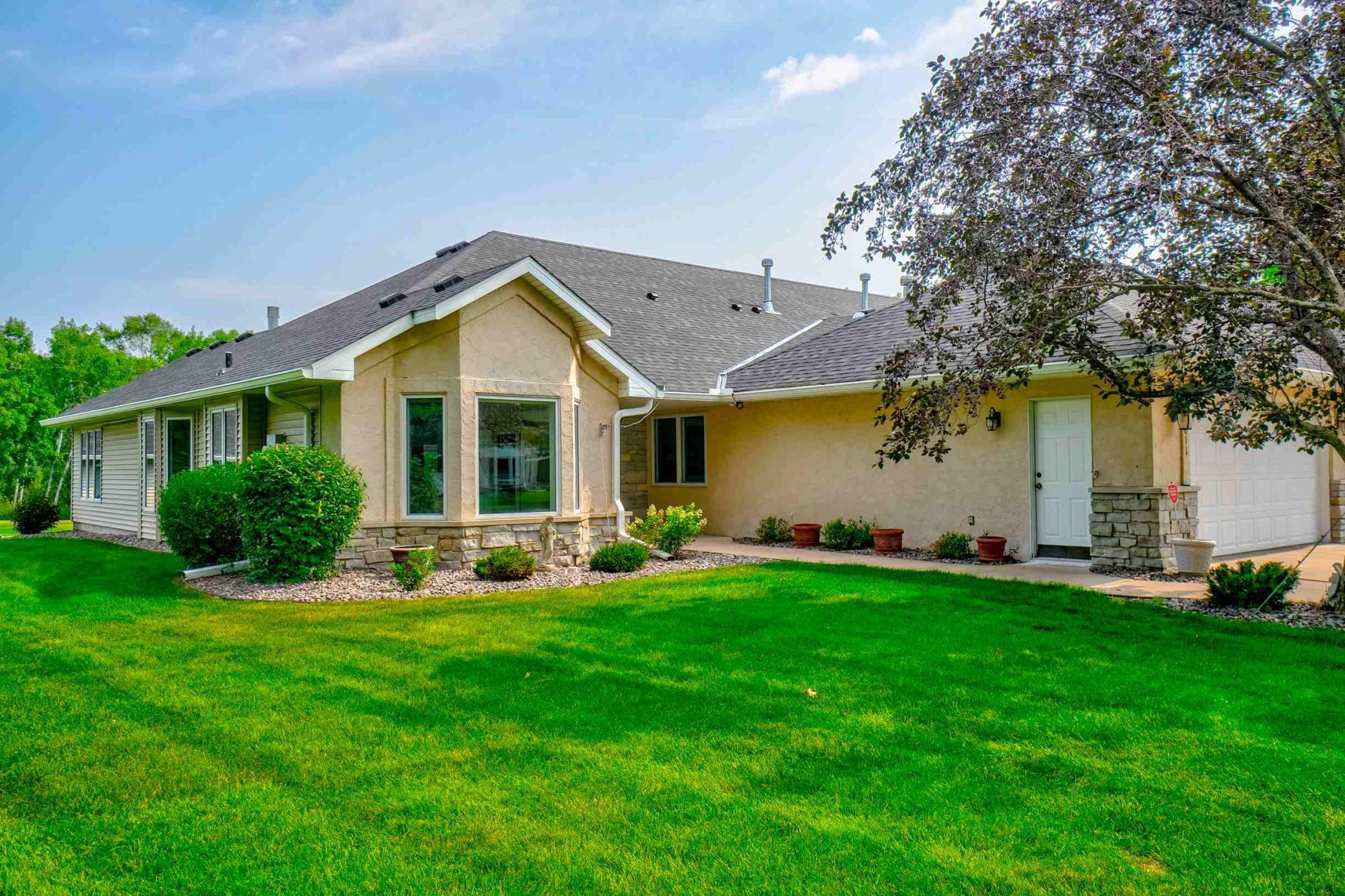 View of Residential at 2611 Parkview Drive, White Bear Lake MN 55110, White Bear Lake - Mike Wilen | Minnesota Team Real Estate