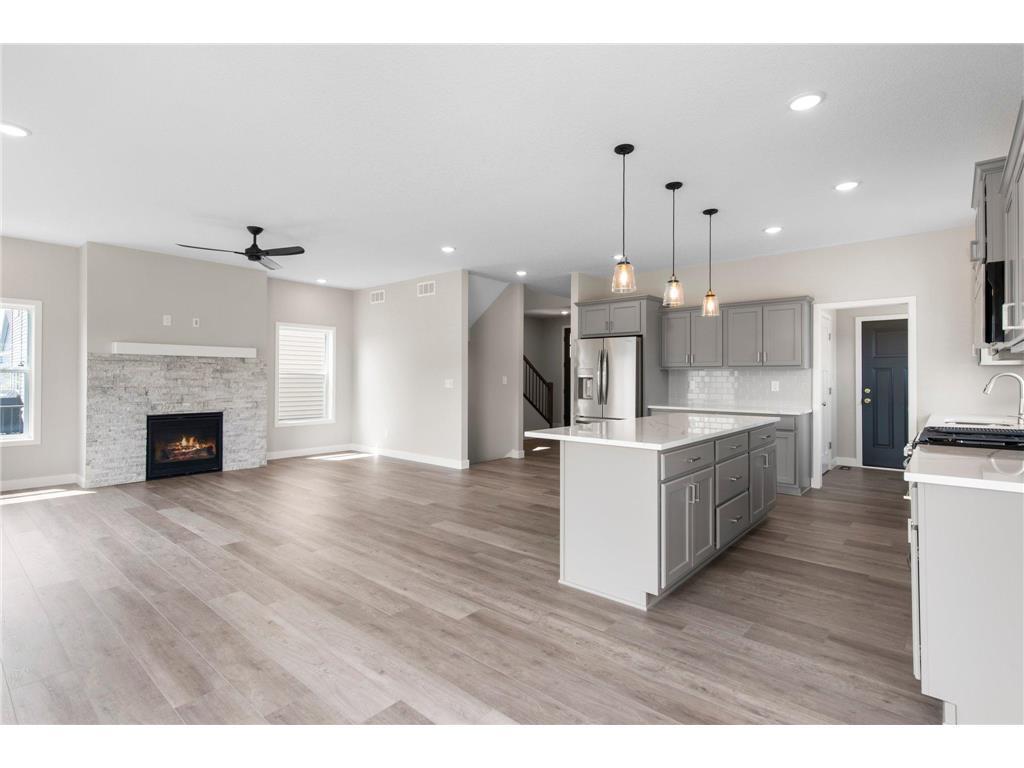 View of Residential at 909 Dayton Avenue, Saint Paul MN 55104, Saint Paul (7 of 14) - Mike Wilen | Minnesota Team Real Estate