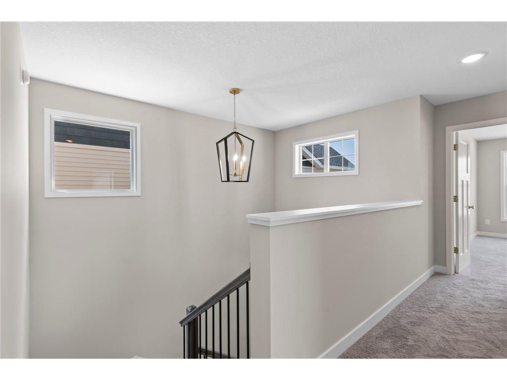 View of Residential at 909 Dayton Avenue, Saint Paul MN 55104, Saint Paul (2 of 14) - Mike Wilen | Minnesota Team Real Estate