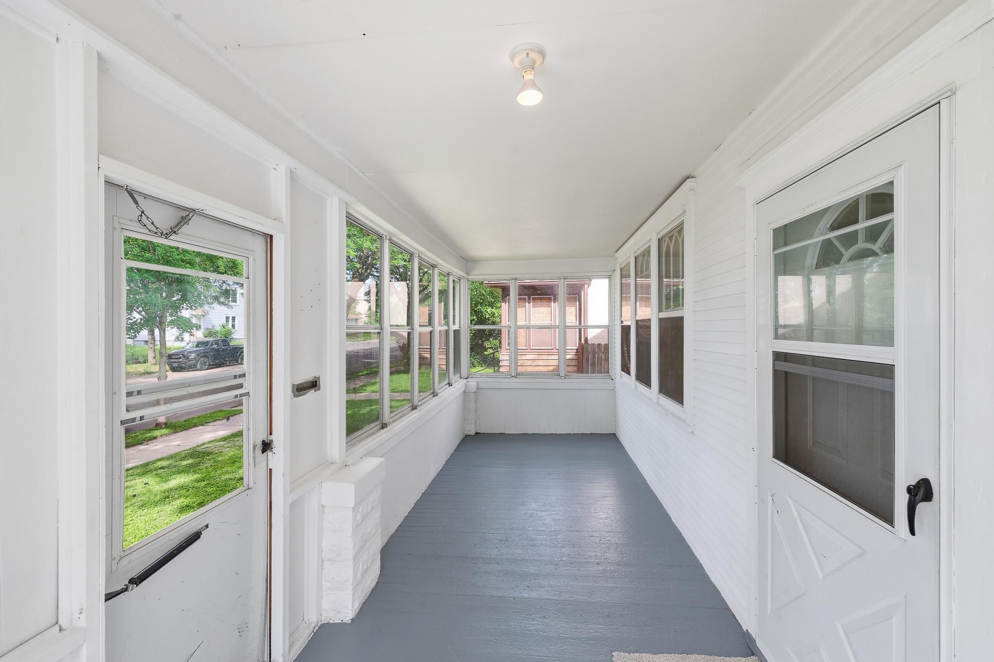 View of Residential at 934 Central Avenue, Saint Paul MN 55104, Saint Paul (2 of 15) - Mike Wilen | Minnesota Team Real Estate