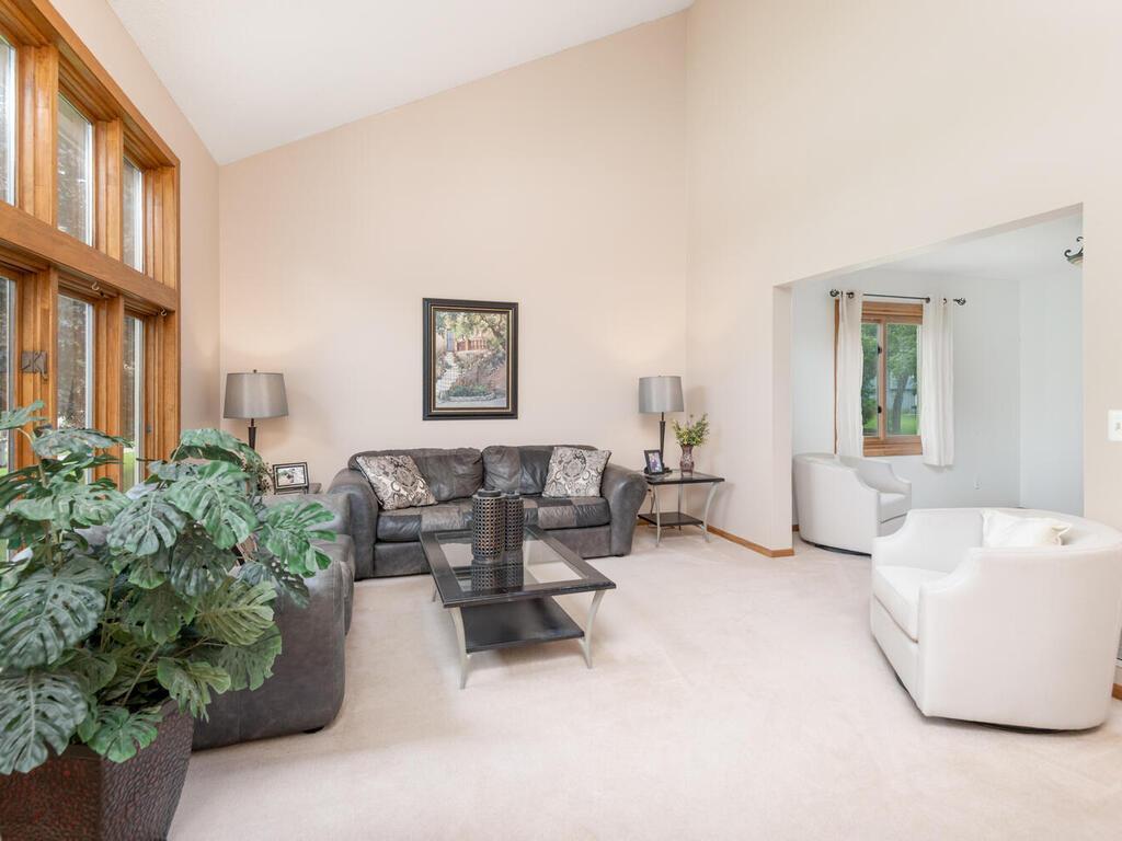 View of Residential at 18511 Maple Leaf Drive, Eden Prairie MN 55346, Eden Prairie (12 of 65) - Mike Wilen | Minnesota Team Real Estate