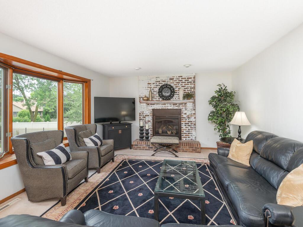 View of Residential at 18511 Maple Leaf Drive, Eden Prairie MN 55346, Eden Prairie (33 of 65) - Mike Wilen | Minnesota Team Real Estate