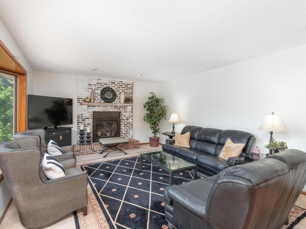 View of Residential at 18511 Maple Leaf Drive, Eden Prairie MN 55346, Eden Prairie (34 of 65) - Mike Wilen | Minnesota Team Real Estate