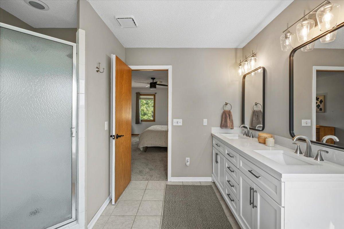 View of Residential at 794 Interlachen Draw, Woodbury MN 55125, Woodbury (27 of 44) - Mike Wilen | Minnesota Team Real Estate
