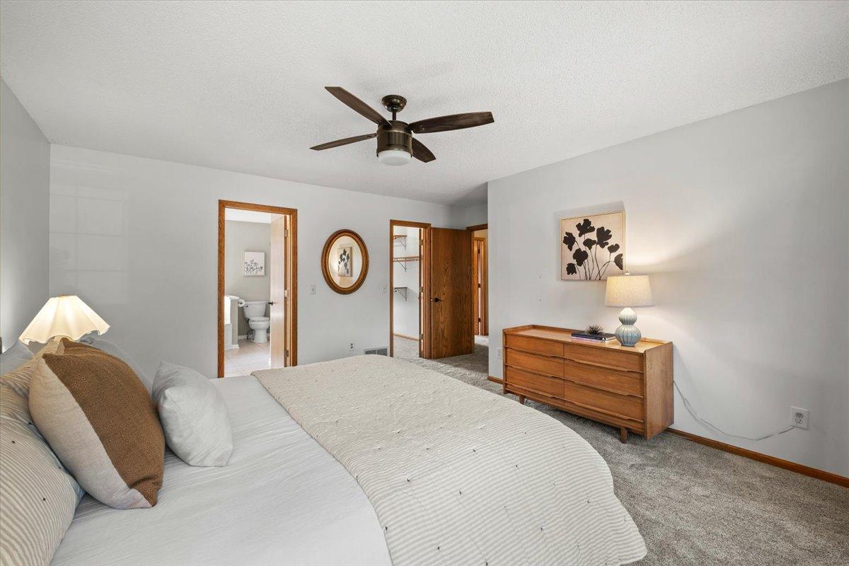View of Residential at 794 Interlachen Draw, Woodbury MN 55125, Woodbury (24 of 44) - Mike Wilen | Minnesota Team Real Estate
