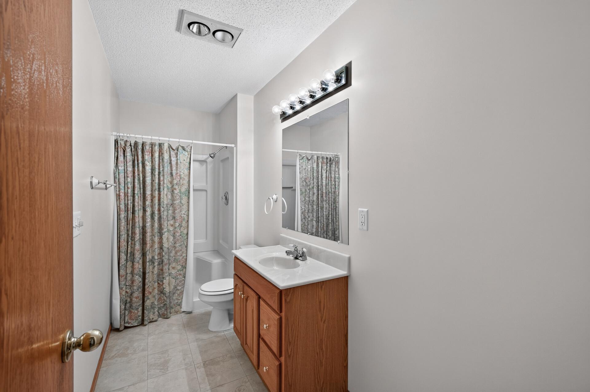 View of Residential at 442 Meadowood Lane, Burnsville MN 55337, Burnsville (32 of 45) - Mike Wilen | Minnesota Team Real Estate
