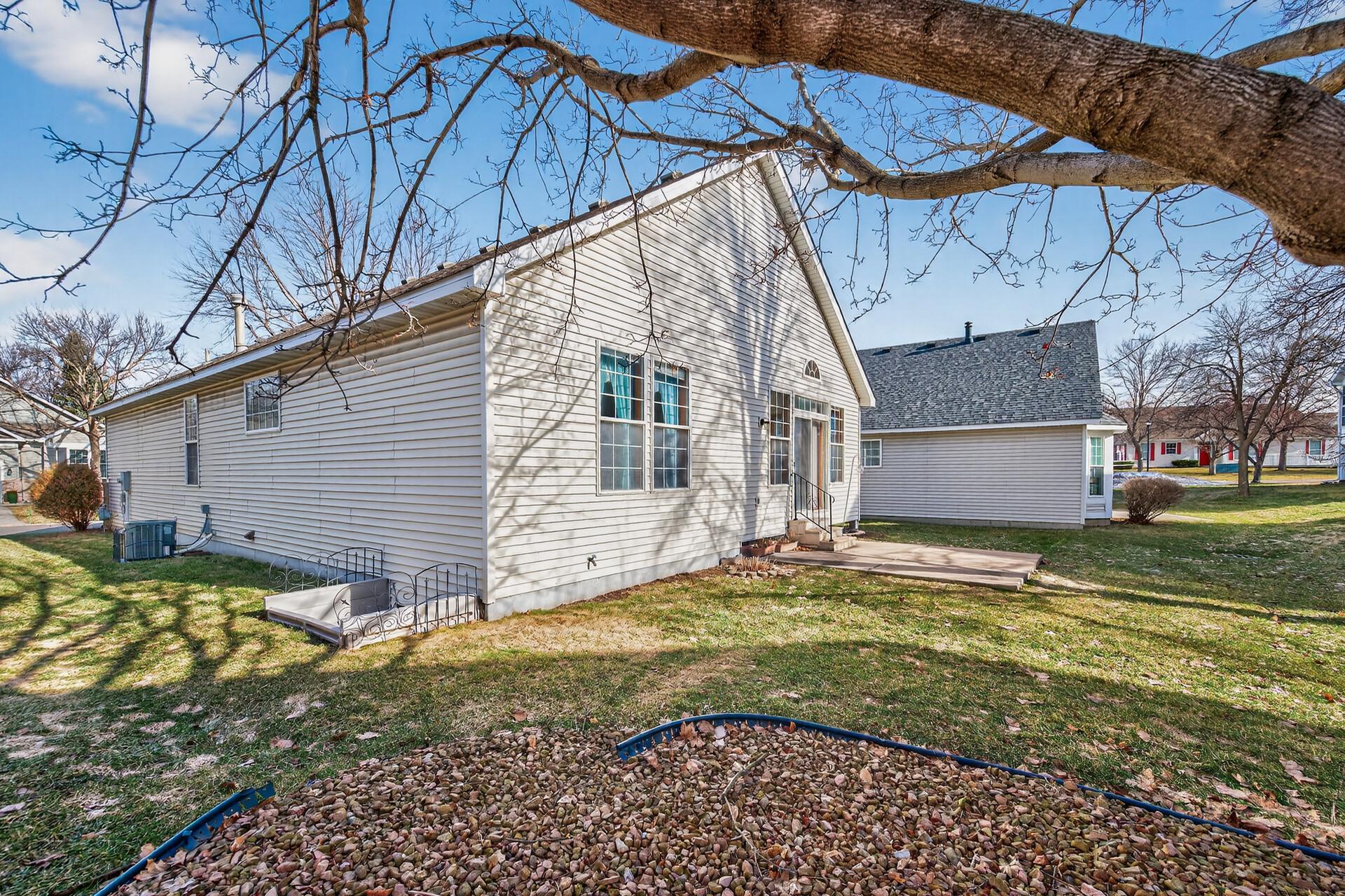 View of Residential at 442 Meadowood Lane, Burnsville MN 55337, Burnsville (42 of 45) - Mike Wilen | Minnesota Team Real Estate