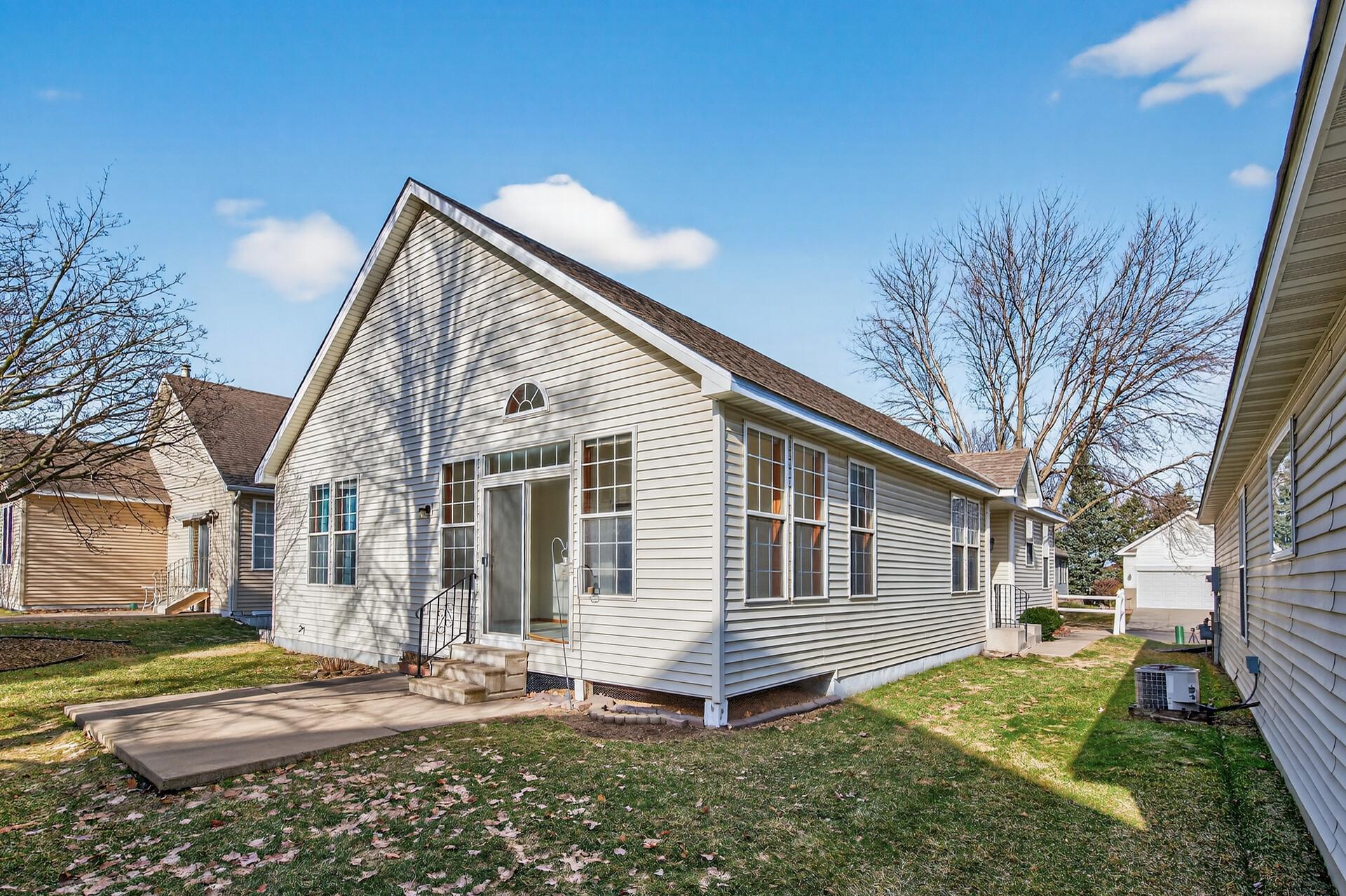 View of Residential at 442 Meadowood Lane, Burnsville MN 55337, Burnsville (39 of 45) - Mike Wilen | Minnesota Team Real Estate