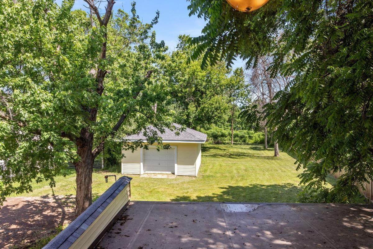 View of Residential at 15240 9th Avenue, Plymouth MN 55447, Plymouth (19 of 27) - Mike Wilen | Minnesota Team Real Estate