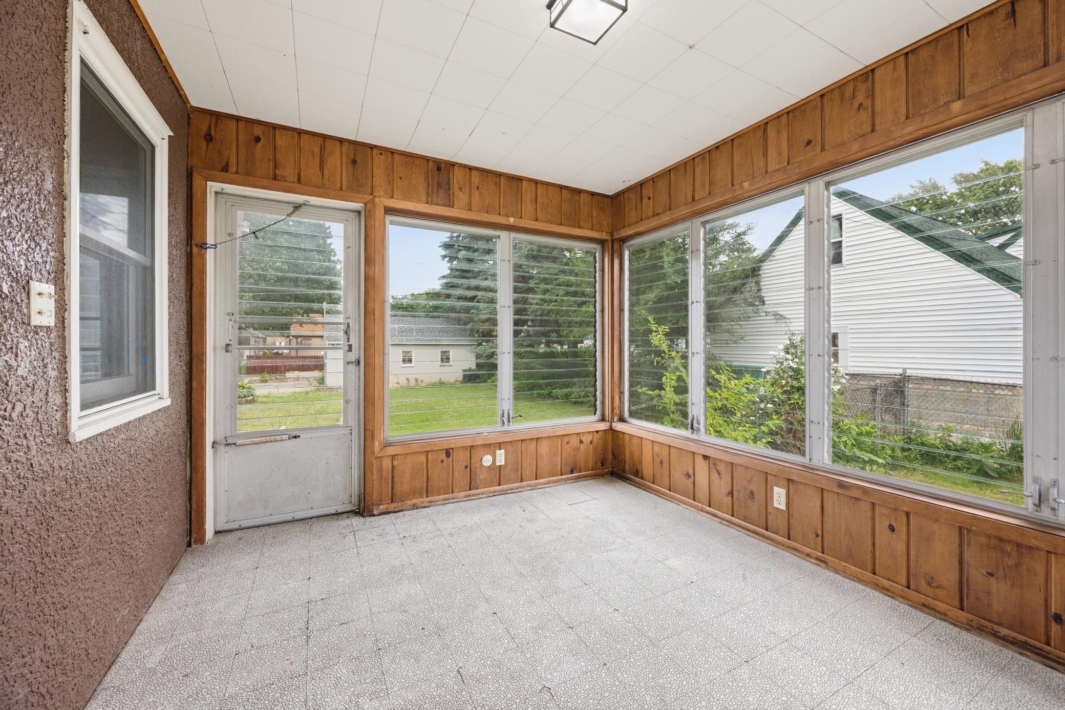 View of Residential at 1951 Fremont Avenue, Saint Paul MN 55119, Saint Paul (11 of 25) - Mike Wilen | Minnesota Team Real Estate