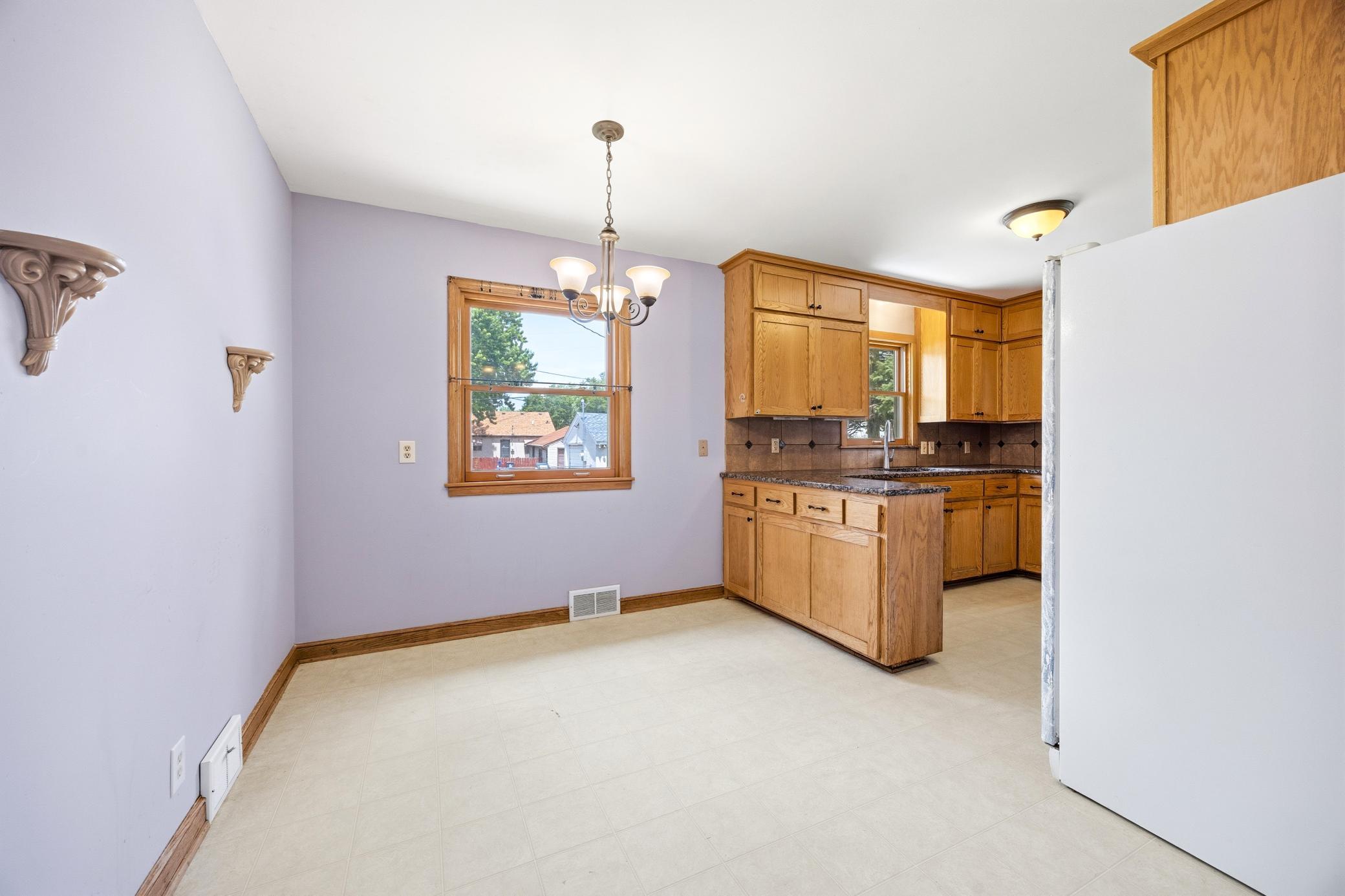 View of Residential at 1951 Fremont Avenue, Saint Paul MN 55119, Saint Paul (10 of 25) - Mike Wilen | Minnesota Team Real Estate