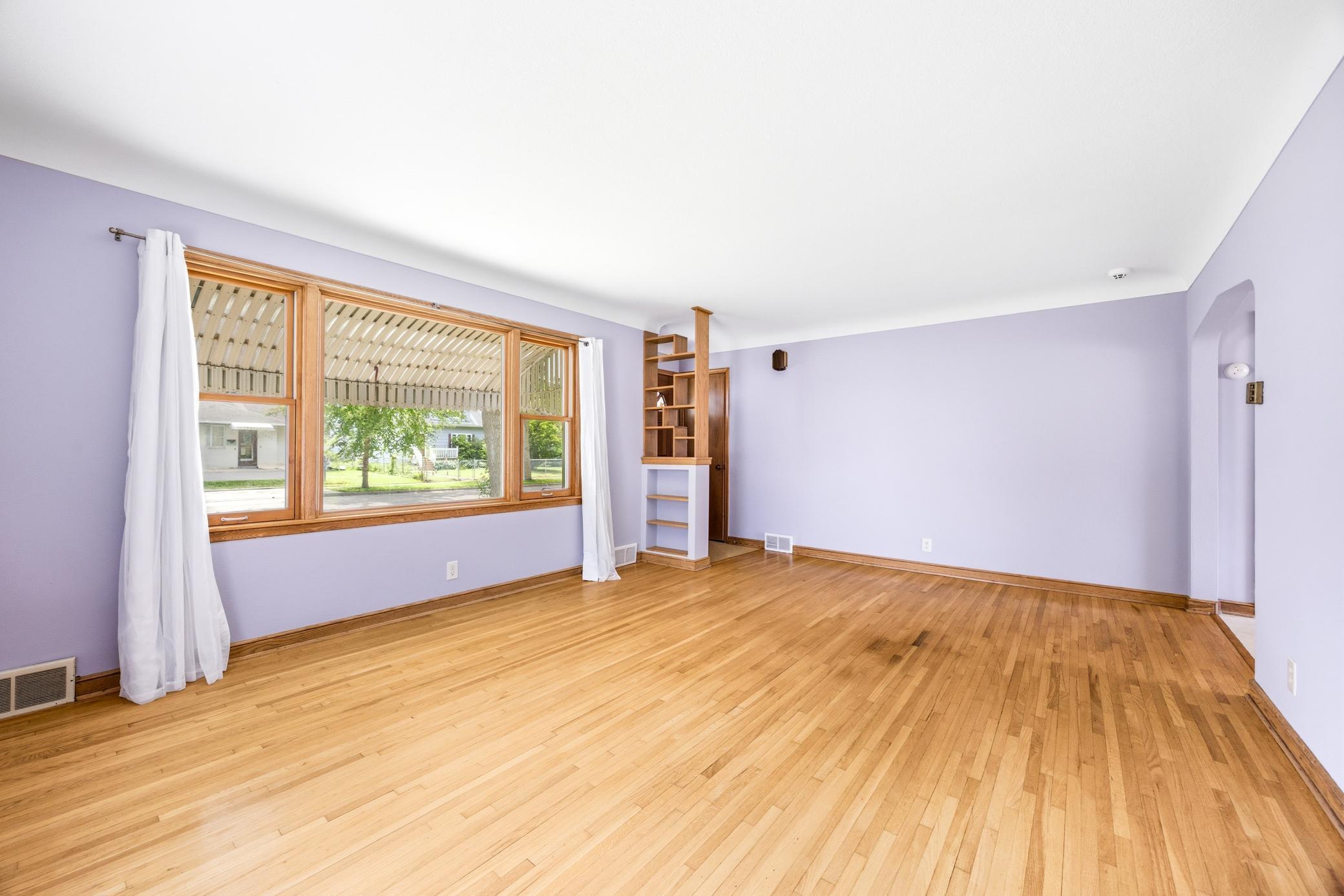 View of Residential at 1951 Fremont Avenue, Saint Paul MN 55119, Saint Paul (4 of 25) - Mike Wilen | Minnesota Team Real Estate
