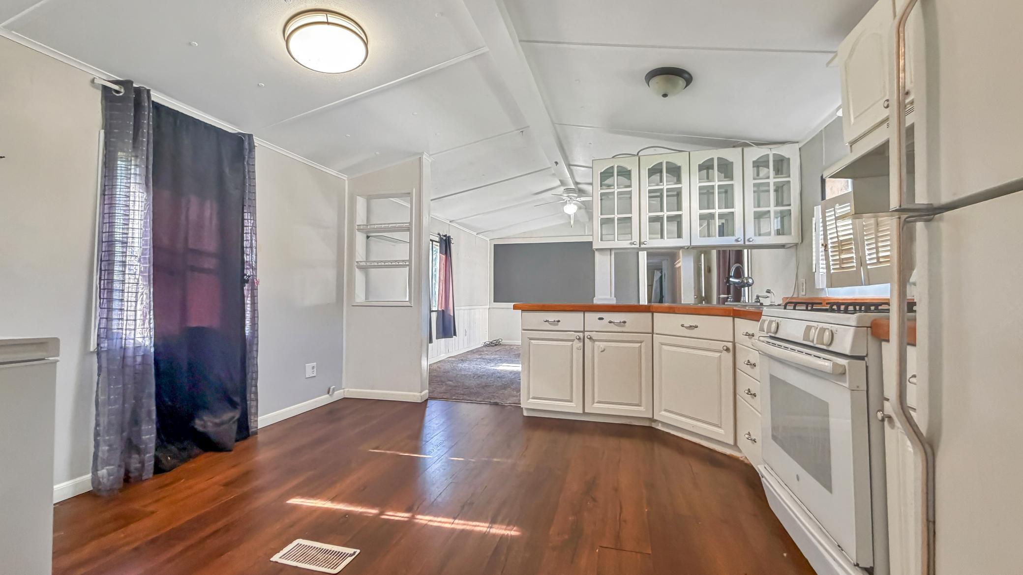 View of Residential at 2626 Oak Hill Court, Maplewood MN 55119, Maplewood (12 of 23) - Mike Wilen | Minnesota Team Real Estate