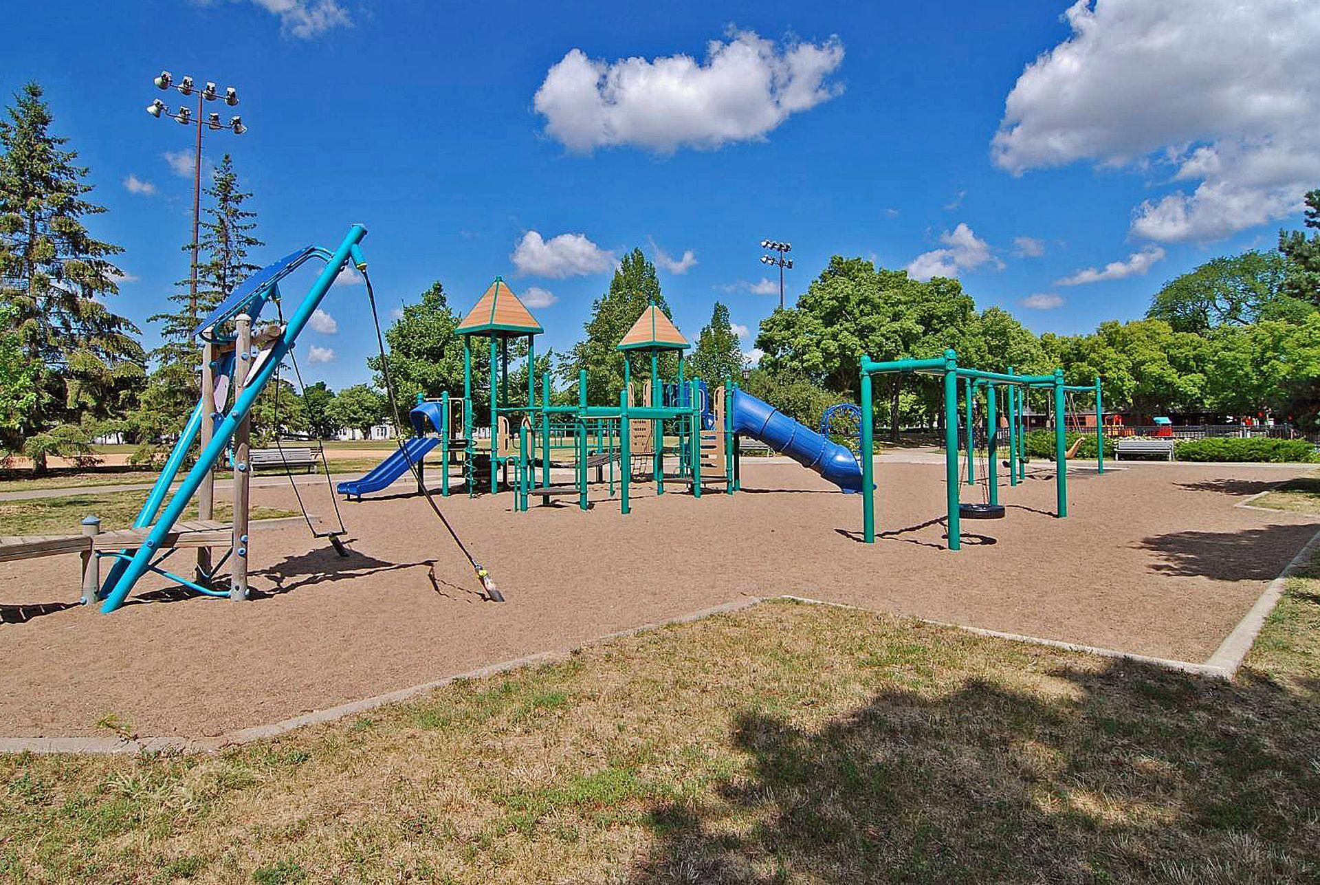 View of Residential Income at 671 Spring Street, Minneapolis MN 55413, Minneapolis (32 of 41) - Mike Wilen | Minnesota Team Real Estate