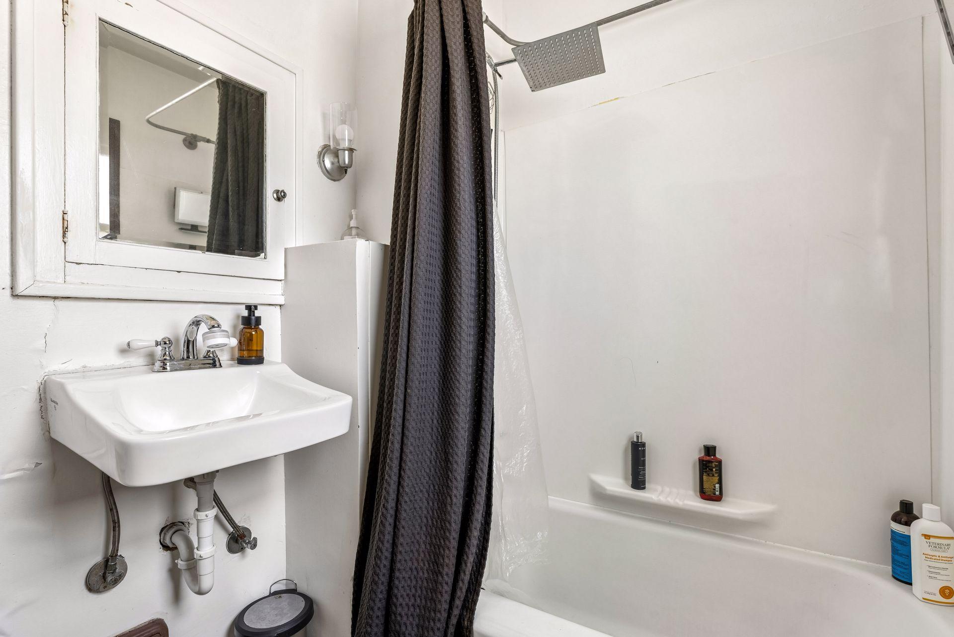 View of Residential Income at 671 Spring Street, Minneapolis MN 55413, Minneapolis (9 of 41) - Mike Wilen | Minnesota Team Real Estate