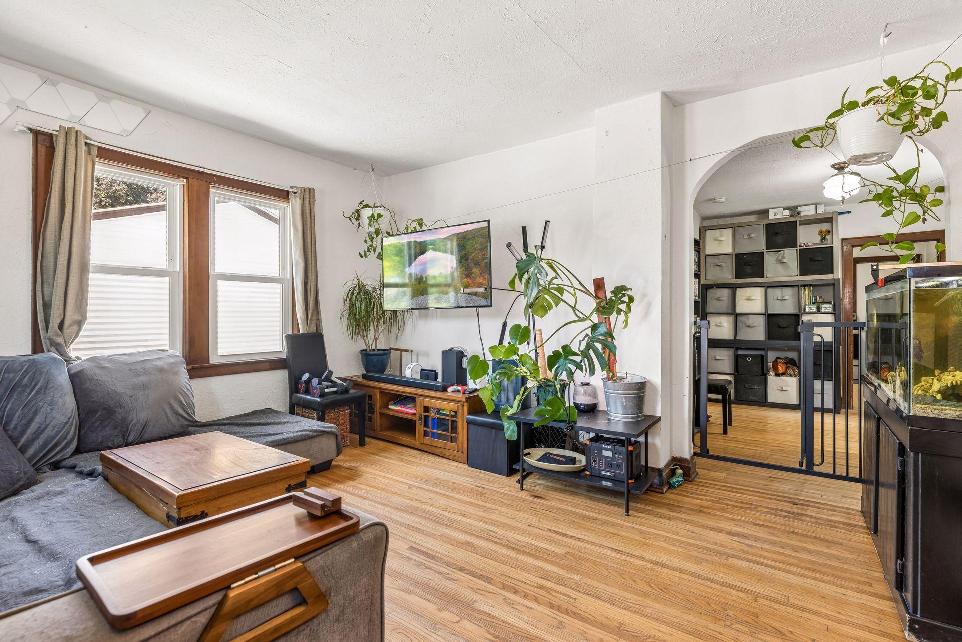 View of Residential Income at 671 Spring Street, Minneapolis MN 55413, Minneapolis (4 of 41) - Mike Wilen | Minnesota Team Real Estate