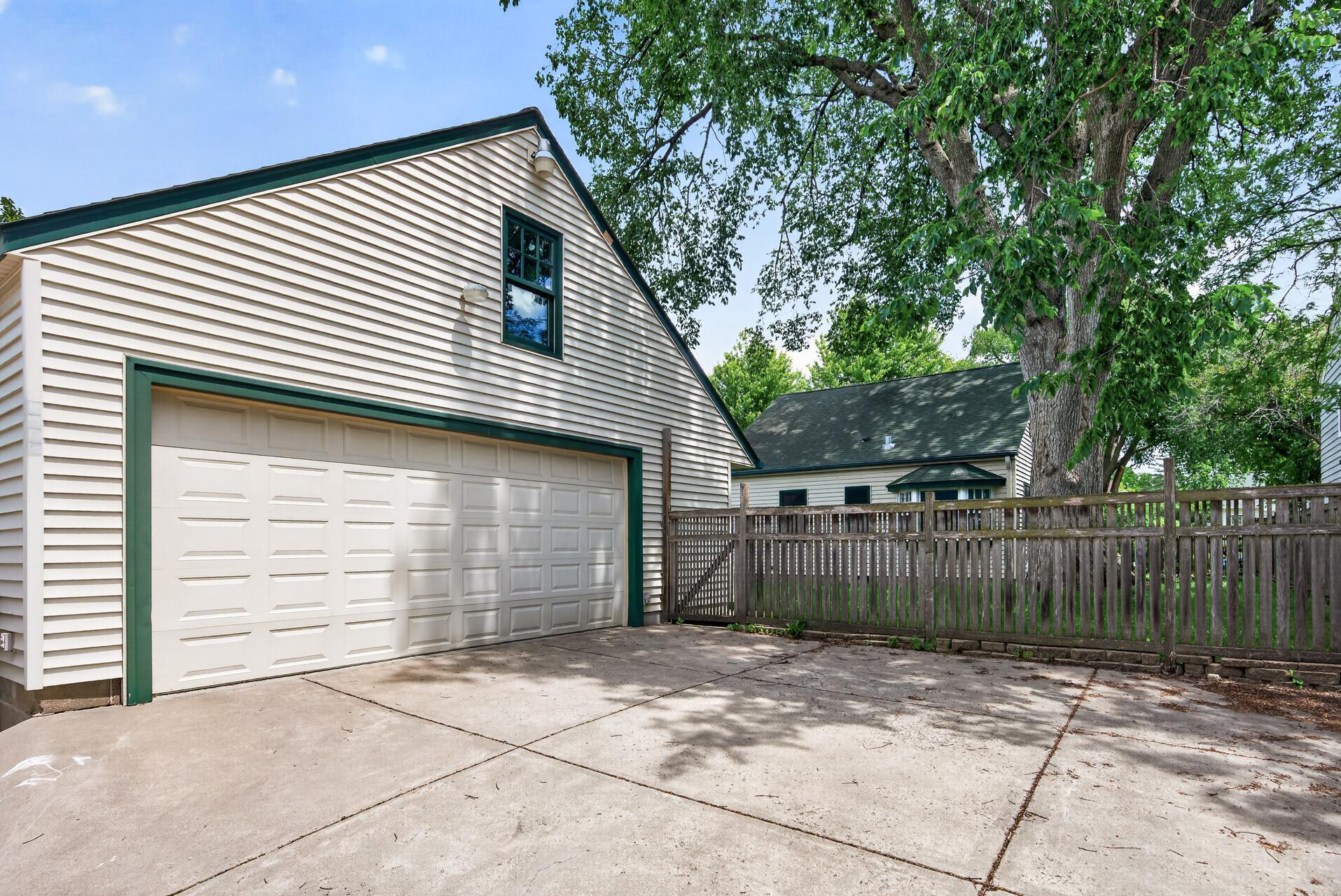 View of Residential at 5532 Harriet Avenue, Minneapolis MN 55419, Minneapolis (23 of 28) - Mike Wilen | Minnesota Team Real Estate